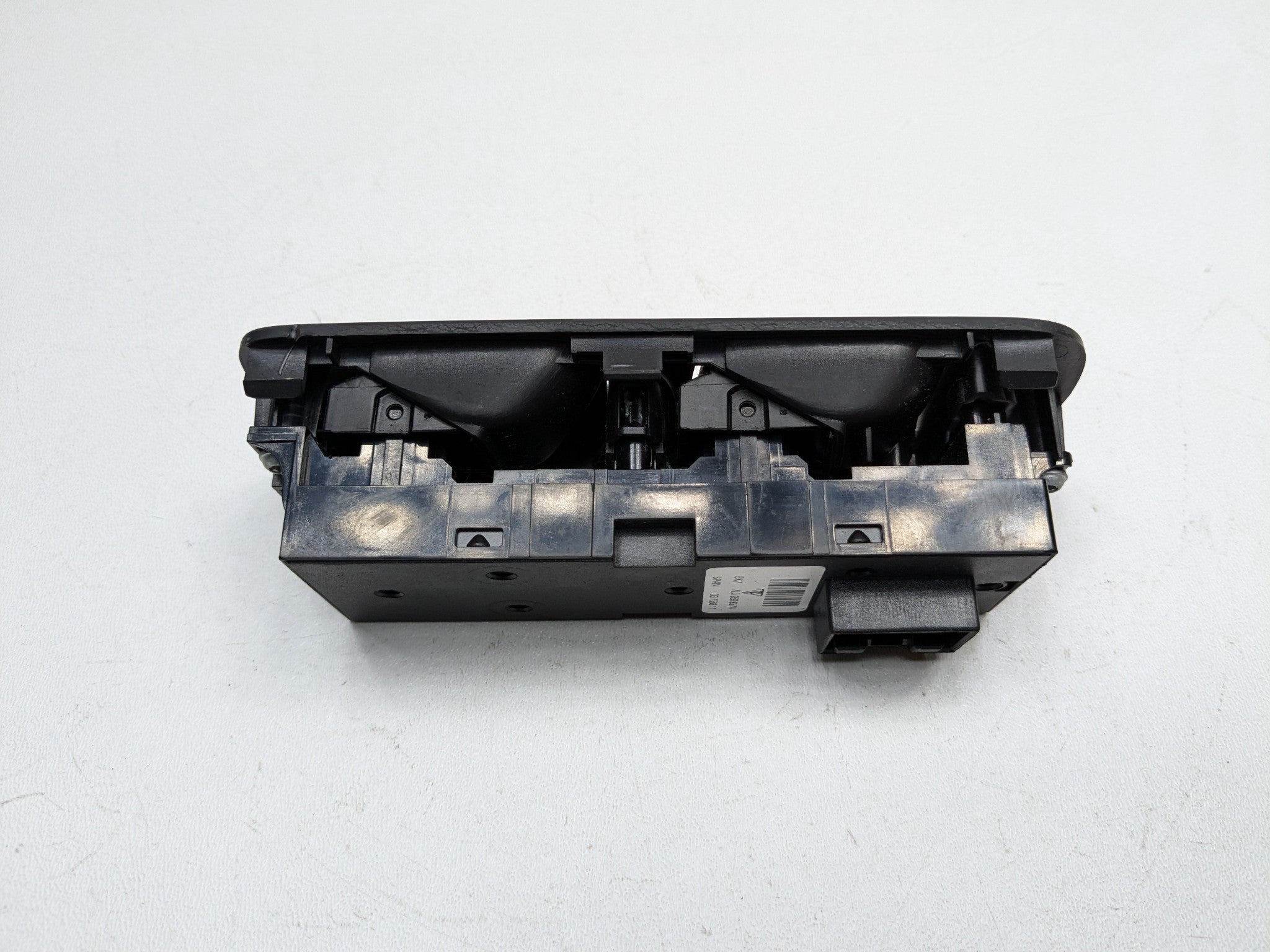 2008 - 2010 OEM PORSCHE CAYENNE FRONT LEFT DRIVER SIDE DOOR SWITCH ASSEMBLY