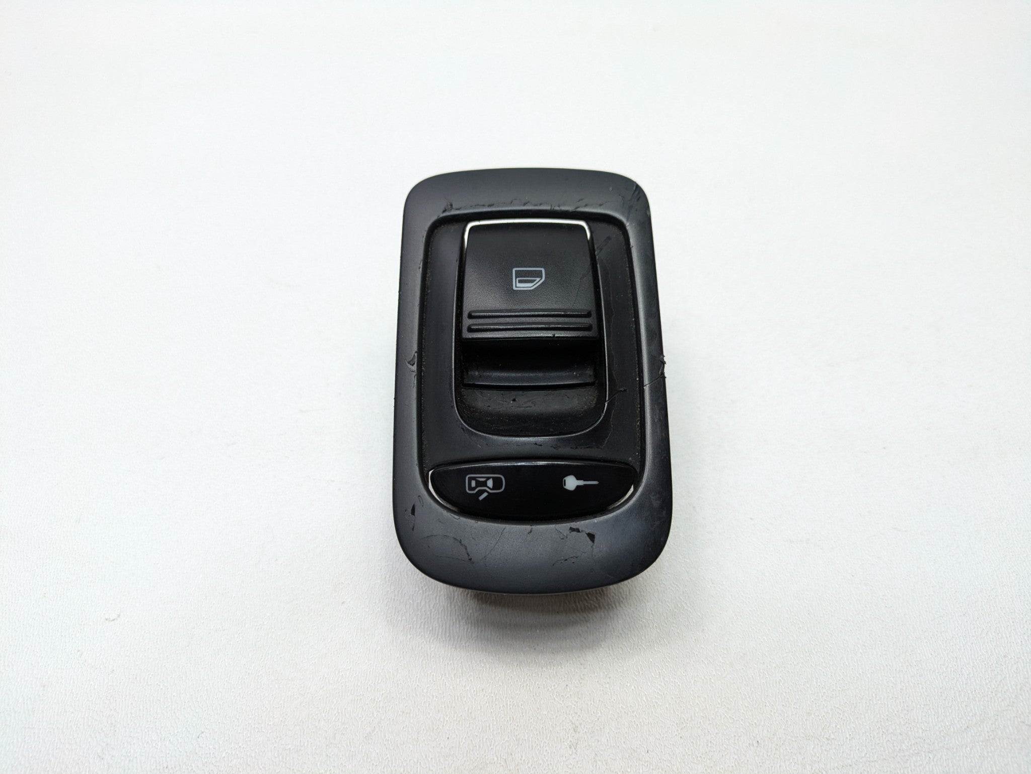 2008 - 2010 OEM PORSCHE CAYENNE REAR RIGHT PASSENGER SIDE DOOR SWITCH ASSEMBLY