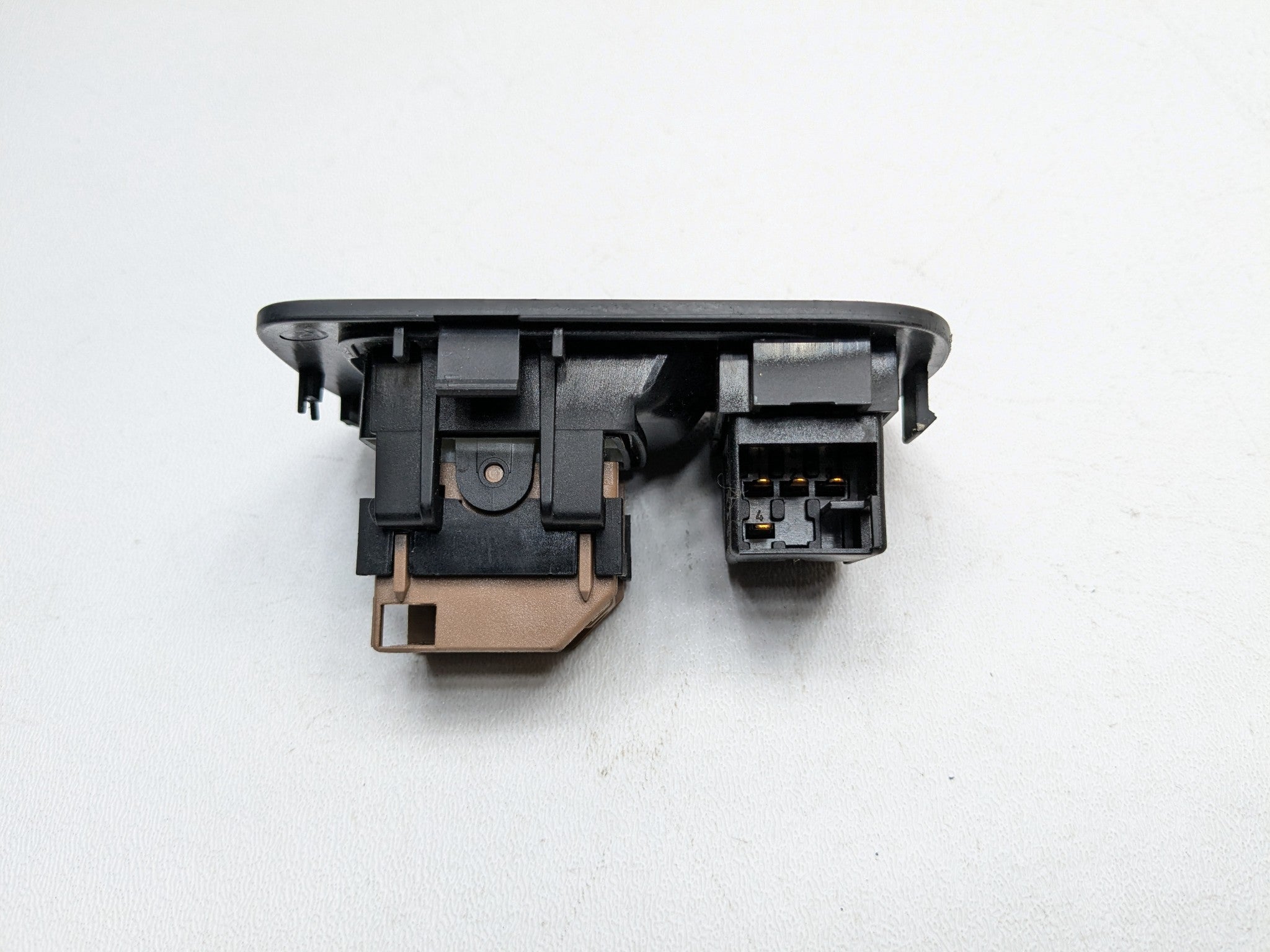2008 - 2010 OEM PORSCHE CAYENNE FRONT RIGHT PASSENGER SIDE DOOR SWITCH ASSEMBLY