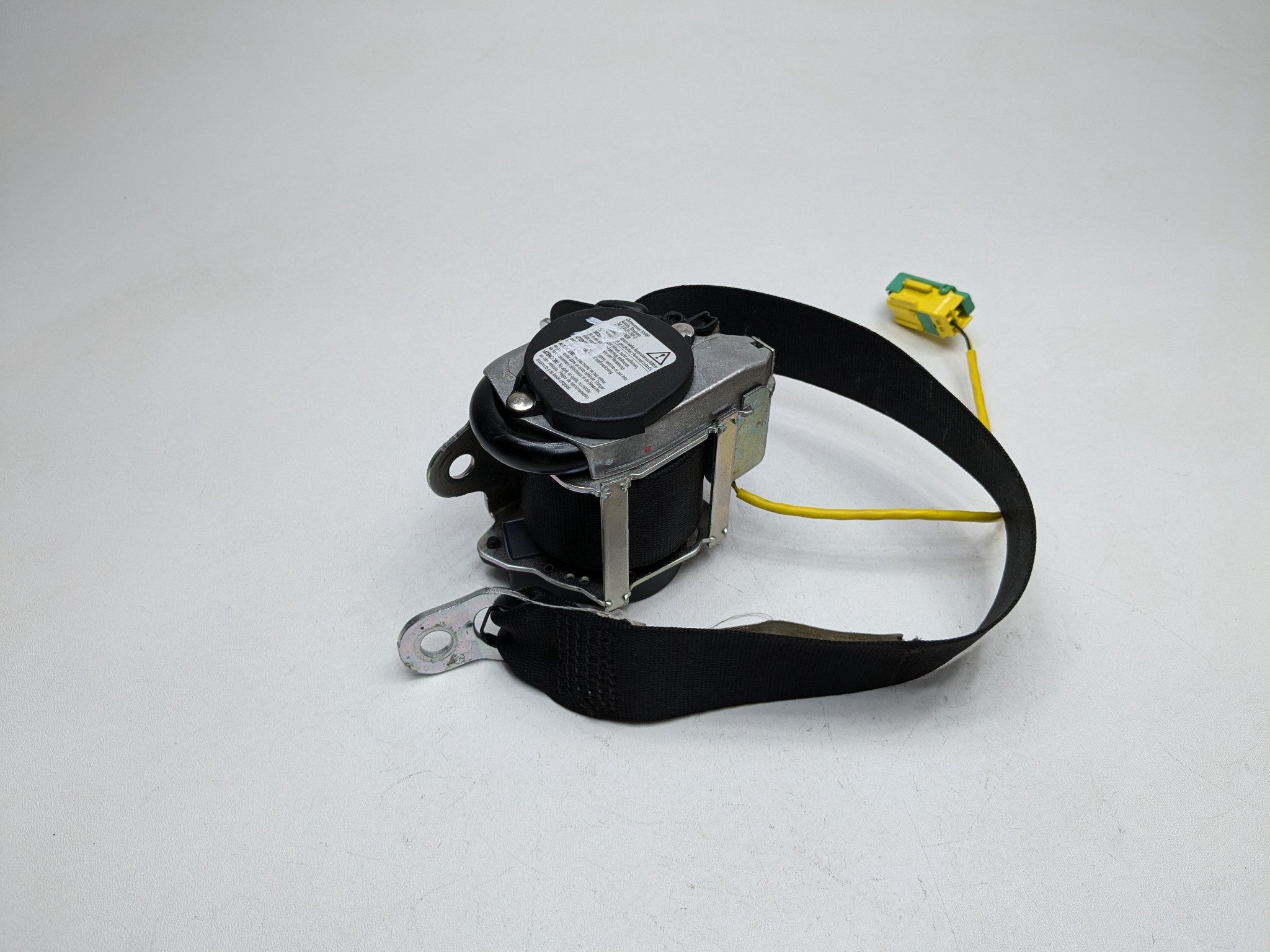 2008 - 2010 OEM PORSCHE CAYENNE REAR RIGHT SIDE SEAT BELT RETRACTOR ASSEMBLY