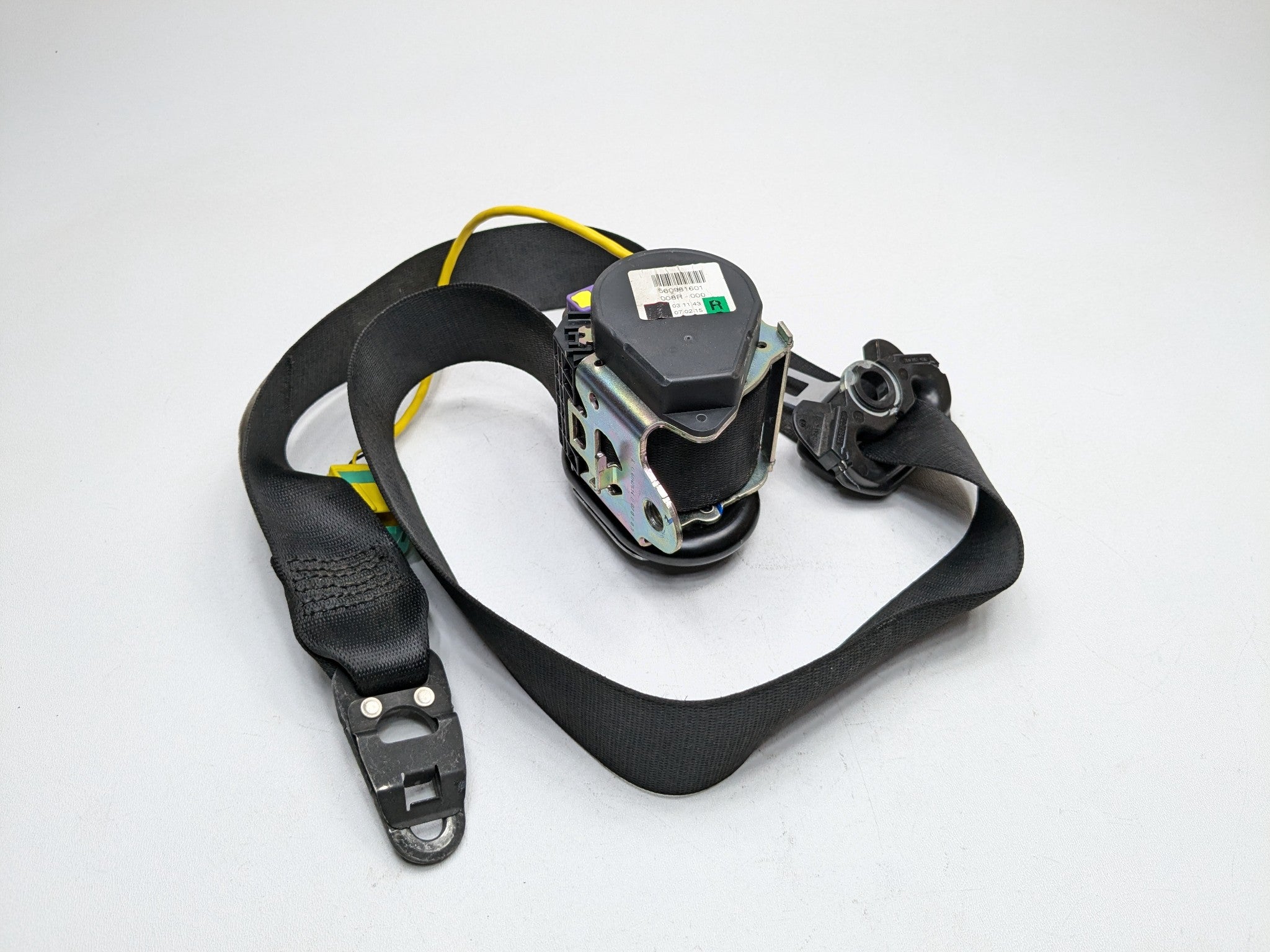2008 - 2010 OEM PORSCHE CAYENNE FRONT RIGHT PASSENGER SIDE SEAT BELT RETRACTOR