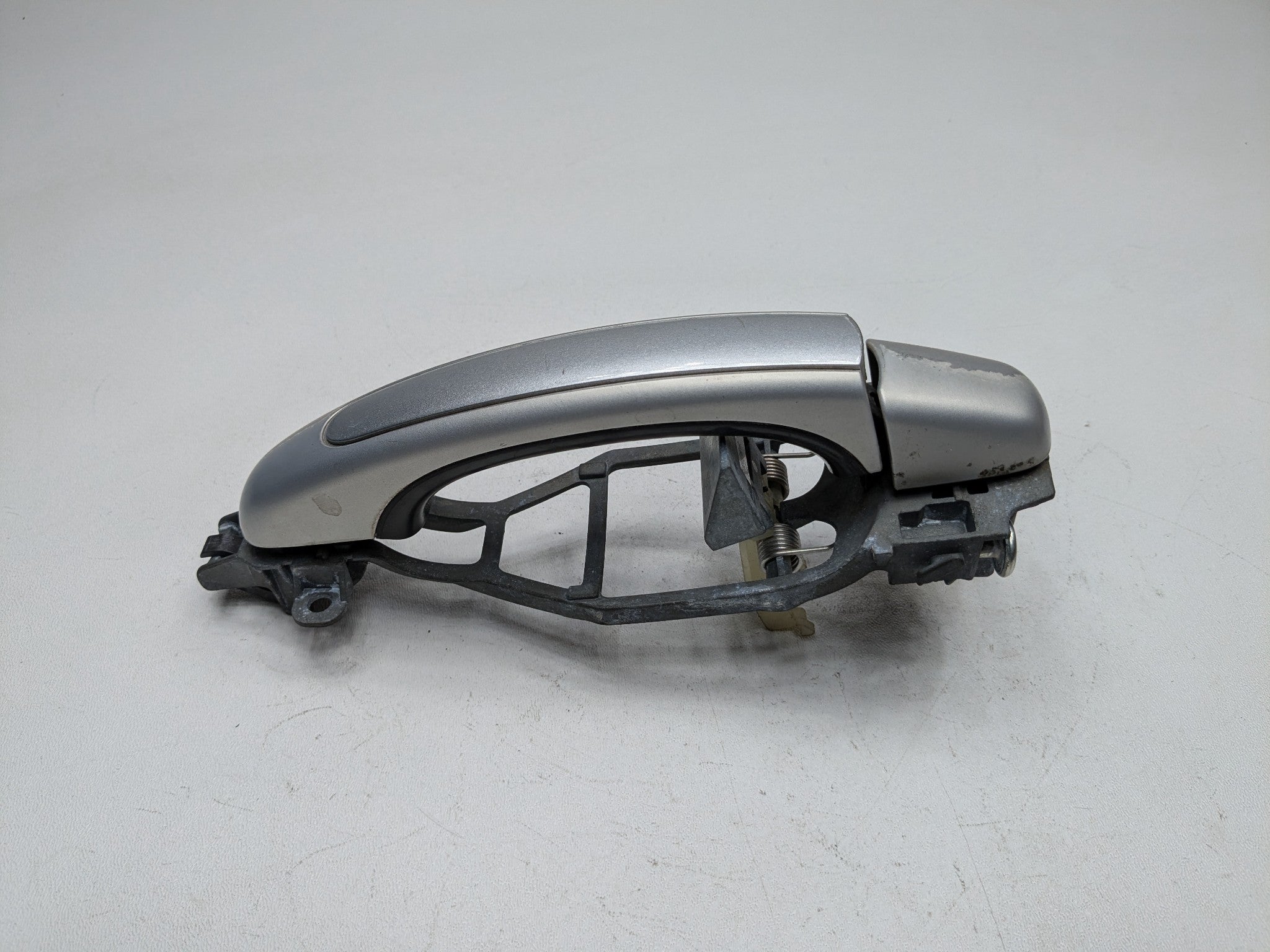 2008 - 2010 OEM PORSCHE CAYENNE REAR LEFT DRIVER SIDE OUTSIDE DOOR HANDLE