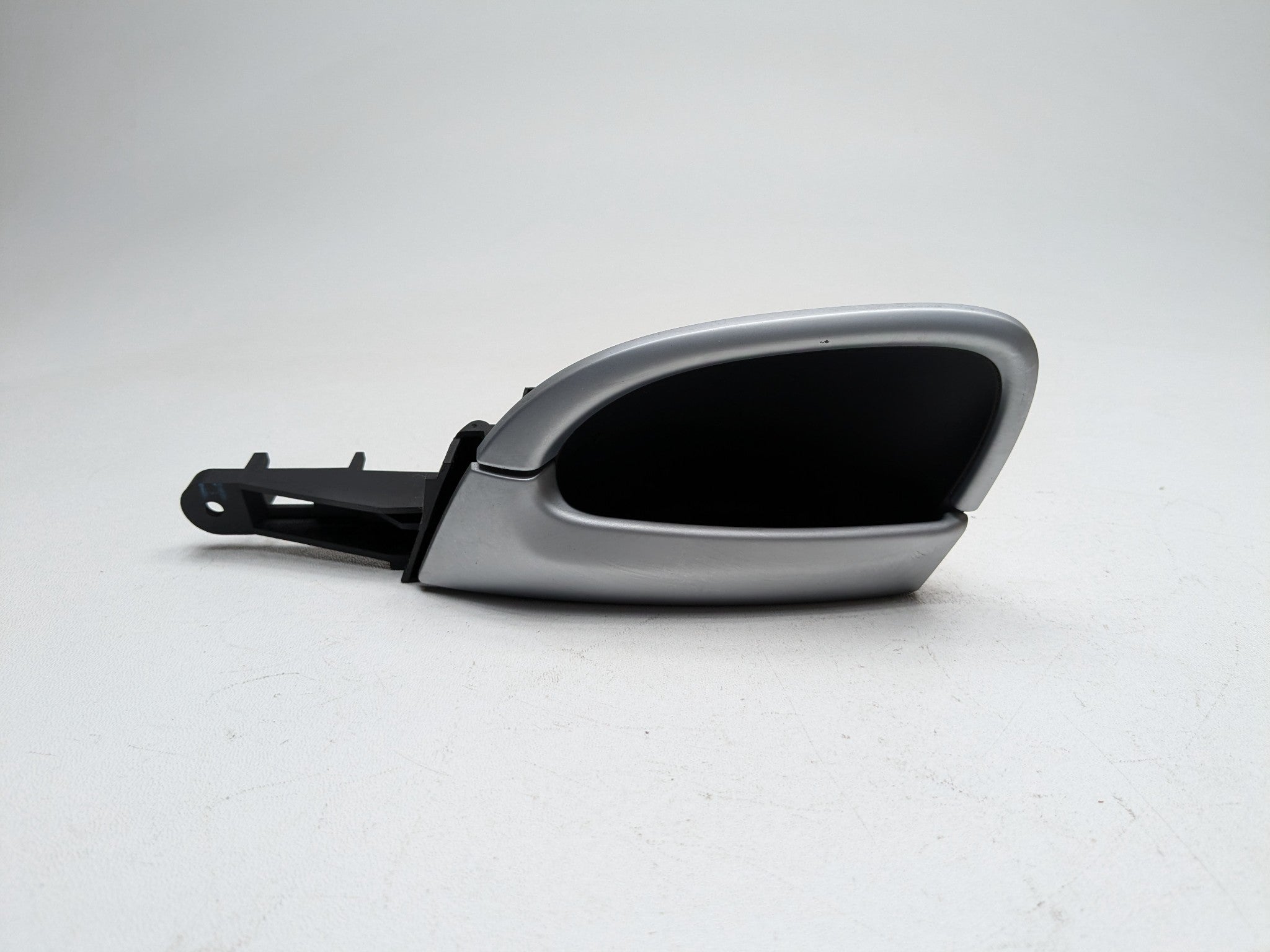 2008 - 2010 OEM PORSCHE CAYENNE REAR LEFT DRIVER SIDE INSIDE DOOR HANDLE