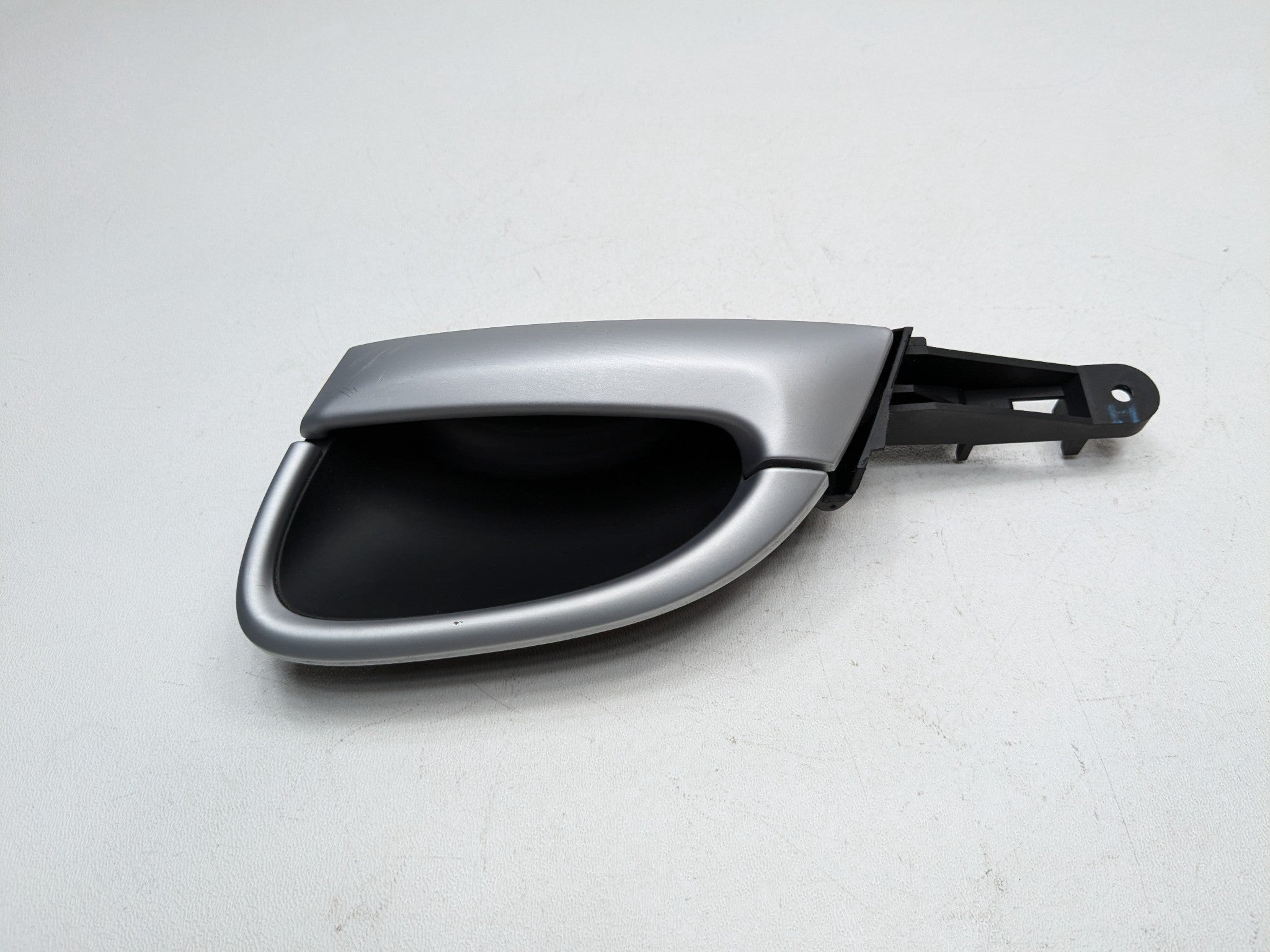 2008 - 2010 OEM PORSCHE CAYENNE REAR LEFT DRIVER SIDE INSIDE DOOR HANDLE