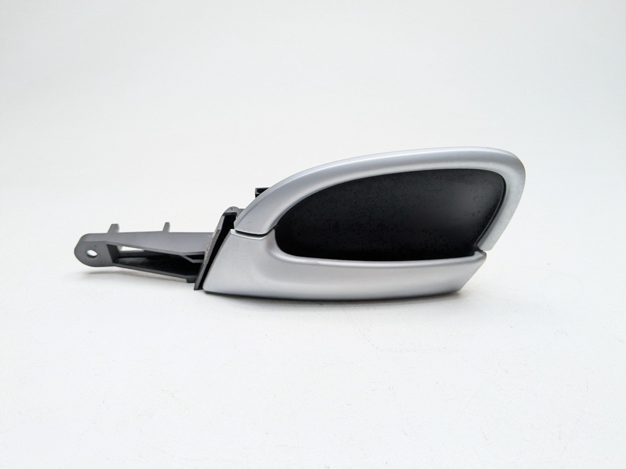 2008 - 2010 OEM PORSCHE CAYENNE FRONT LEFT DRIVER SIDE INSIDE DOOR HANDLE