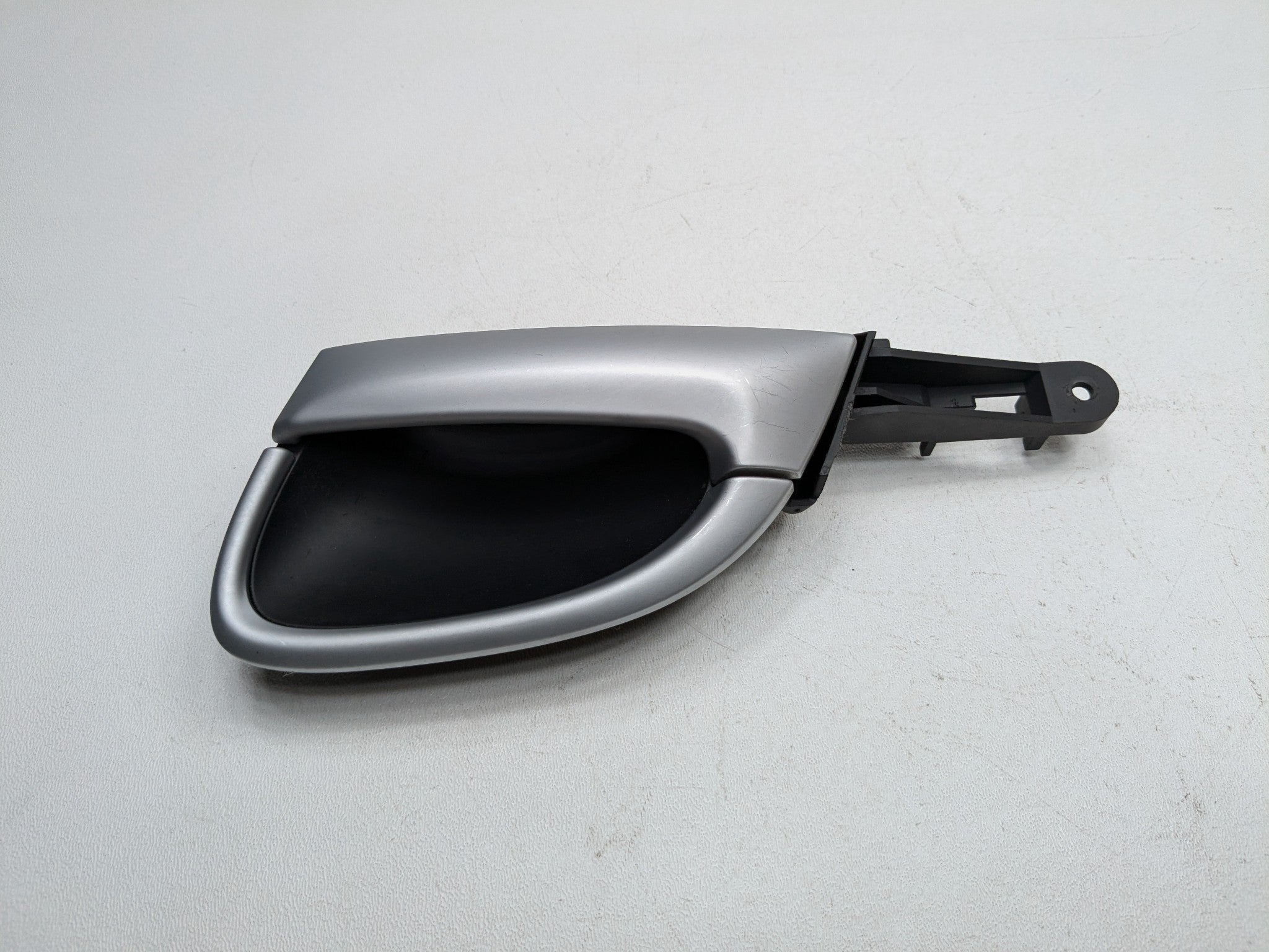 2008 - 2010 OEM PORSCHE CAYENNE FRONT LEFT DRIVER SIDE INSIDE DOOR HANDLE