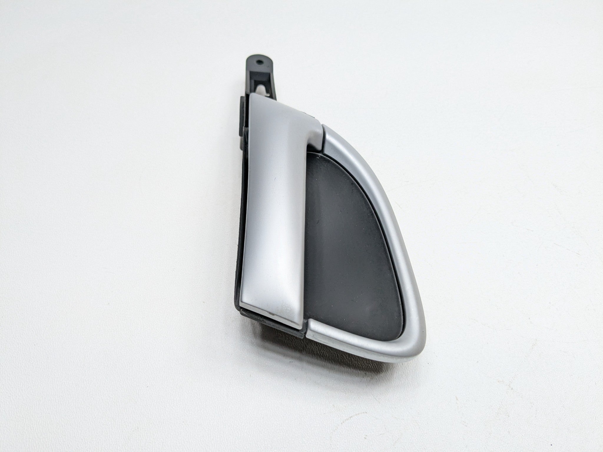 2008 - 2010 OEM PORSCHE CAYENNE FRONT LEFT DRIVER SIDE INSIDE DOOR HANDLE