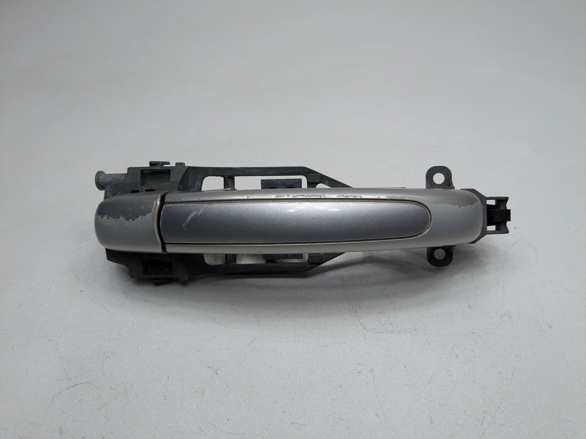 2008 - 2010 OEM PORSCHE CAYENNE REAR RIGHT PASSENGER SIDE OUTSIDE DOOR HANDLE