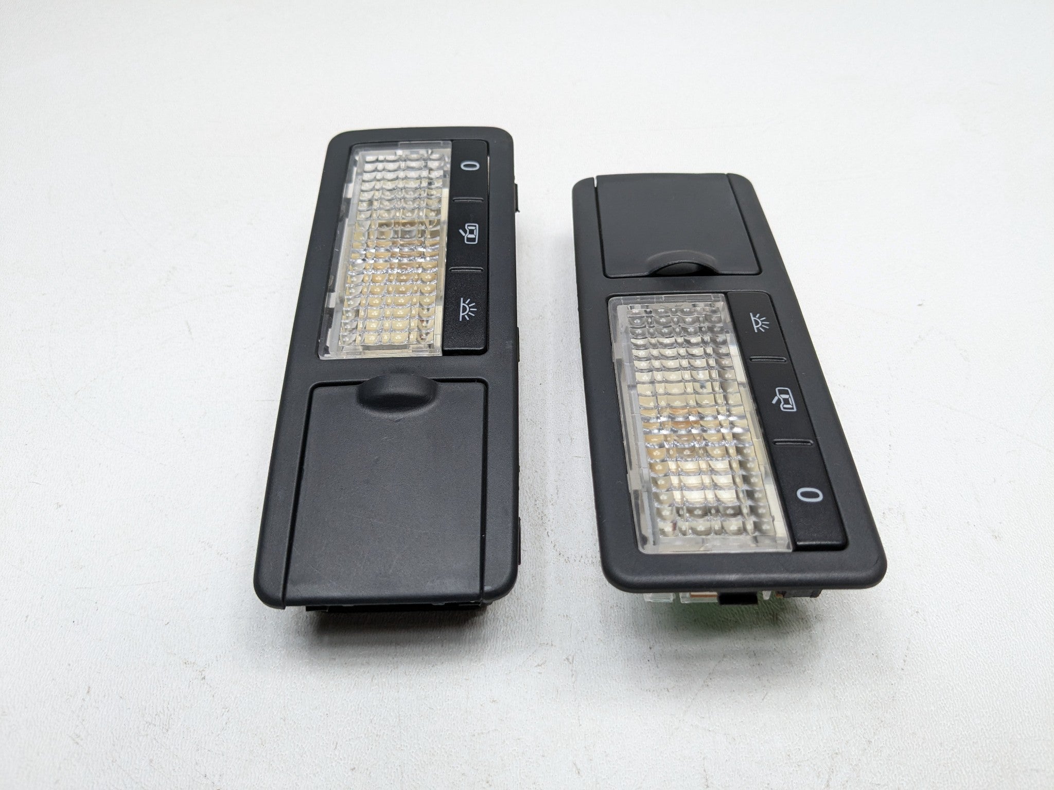 2008 - 2010 OEM PORSCHE CAYENNE REAR UPPER OVERHEAD ROOF INTERIOR LIGHT ASSEMBLY