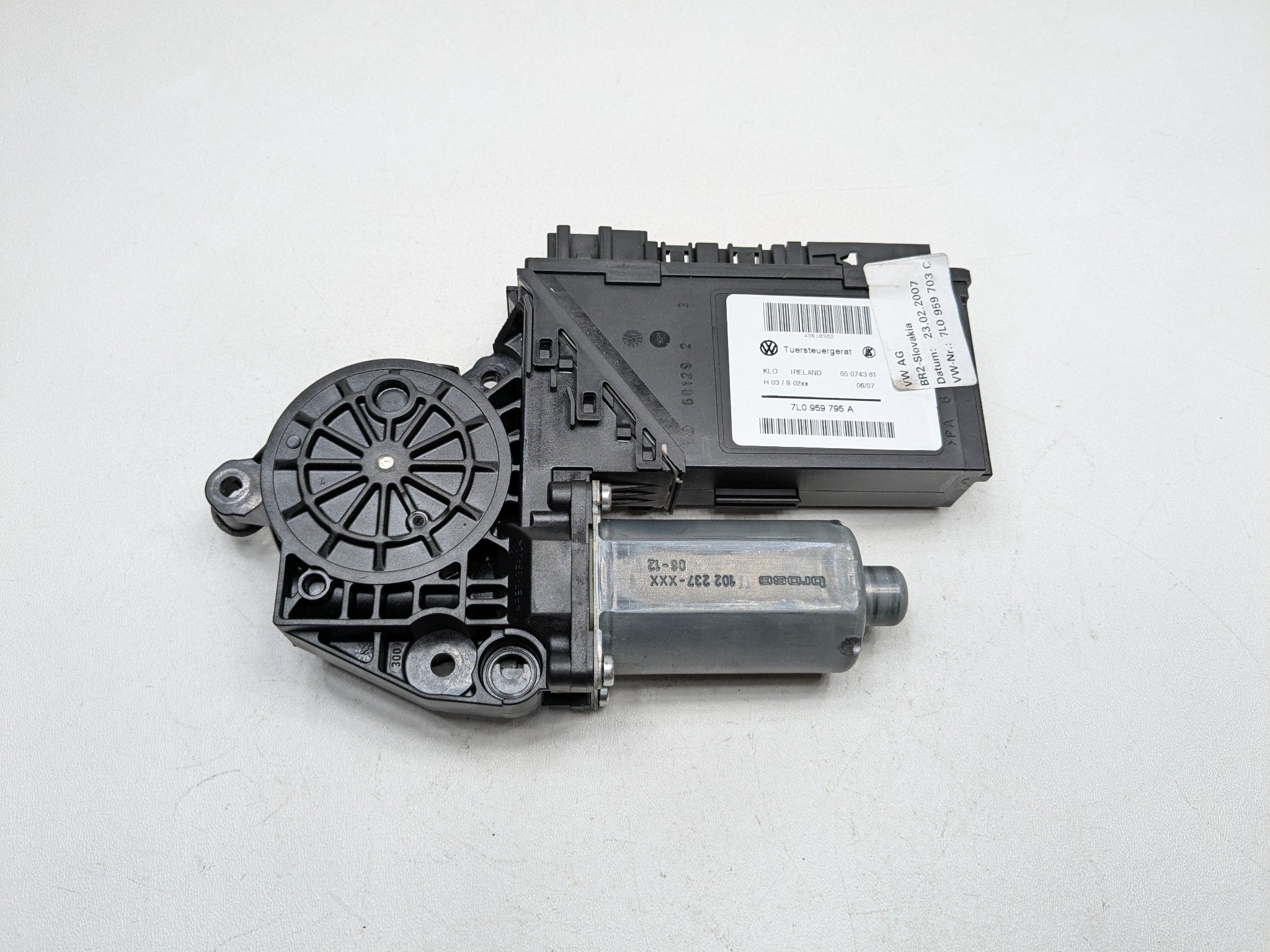 2008 - 2010 OEM PORSCHE CAYENNE REAR RIGHT PASSENGER SIDE POWER WINDOW MOTOR