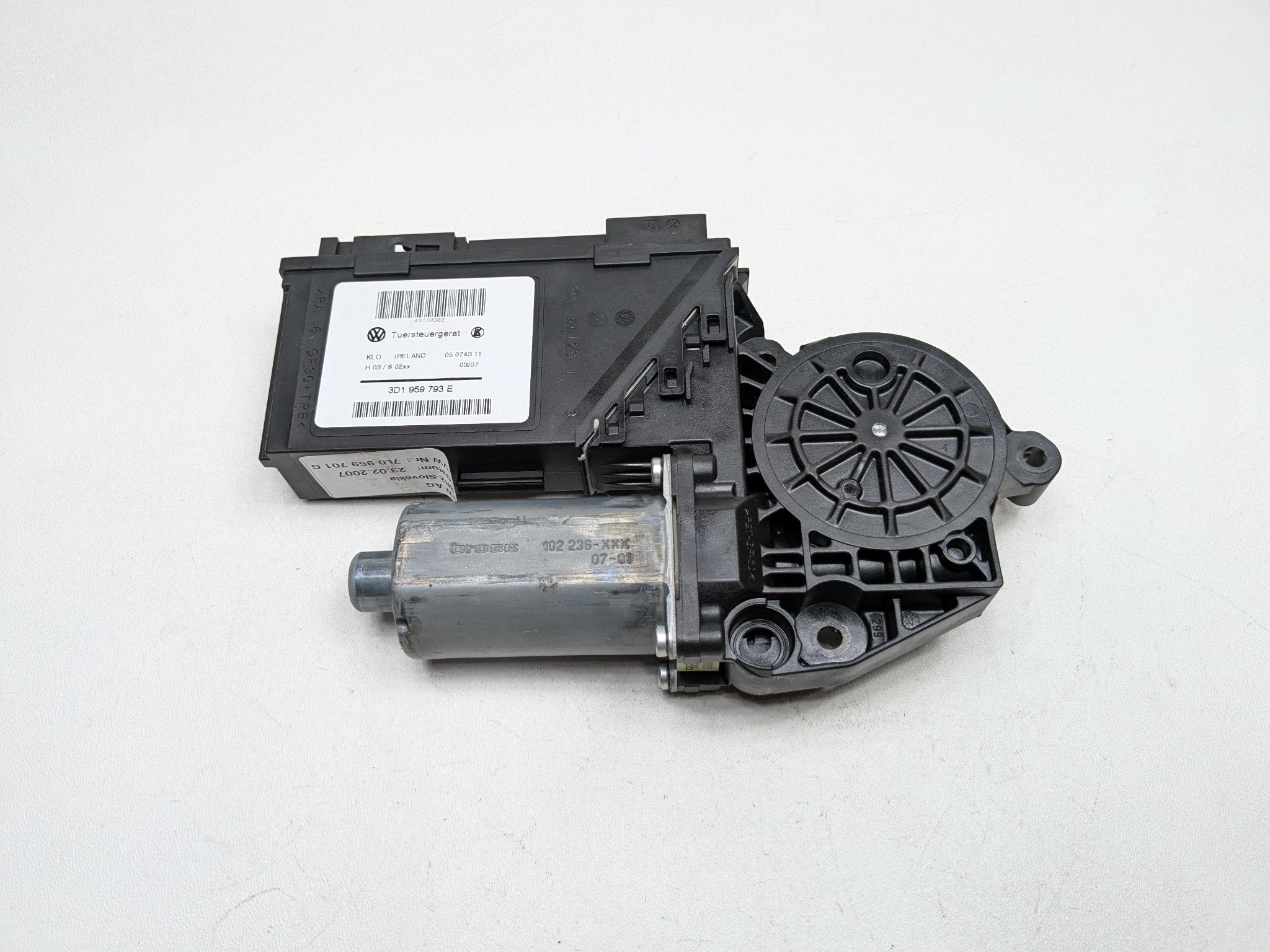 2008 - 2010 OEM PORSCHE CAYENNE FRONT LEFT DRIVER SIDE POWER WINDOW MOTOR