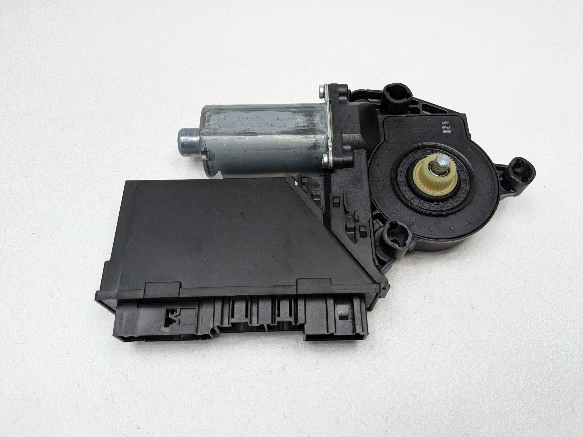 2008 - 2010 OEM PORSCHE CAYENNE FRONT LEFT DRIVER SIDE POWER WINDOW MOTOR
