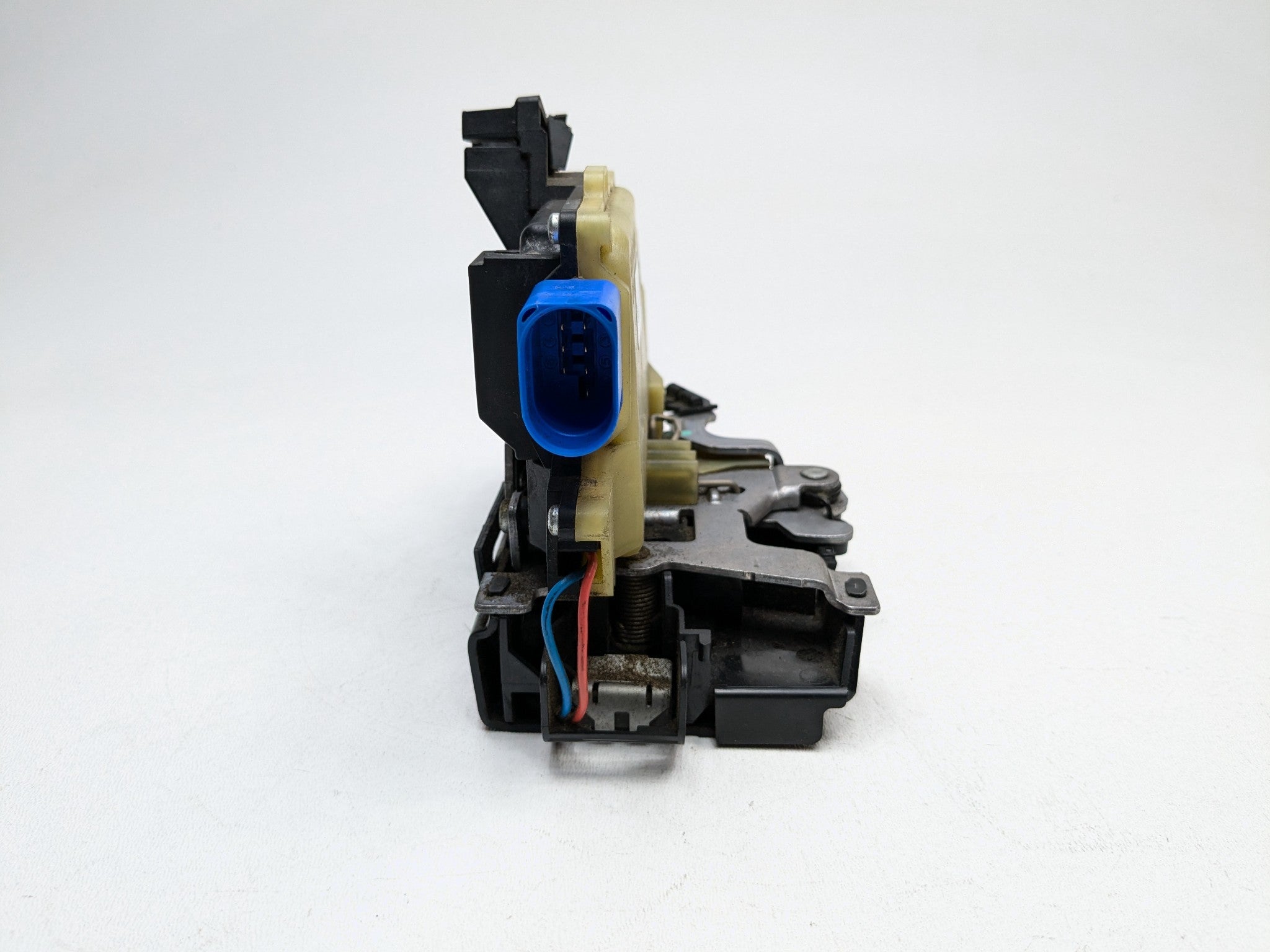 2008 - 2010 OEM PORSCHE CAYENNE REAR LEFT DRIVER SIDE DOOR LATCH LOCK ACTUATOR