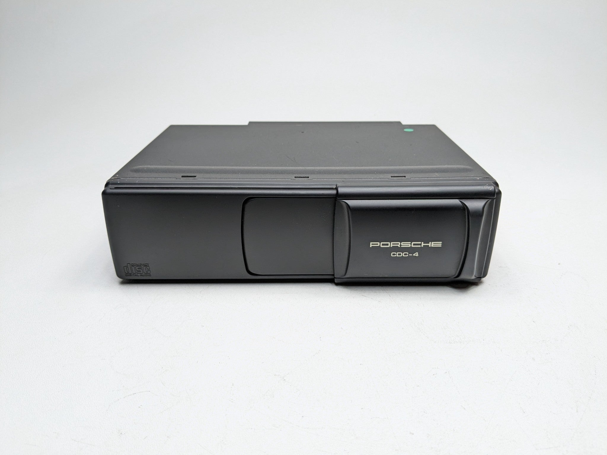 2008 - 2010 OEM PORSCHE CAYENNE FRONT RADIO STEREO CD CHANGER PLAYER