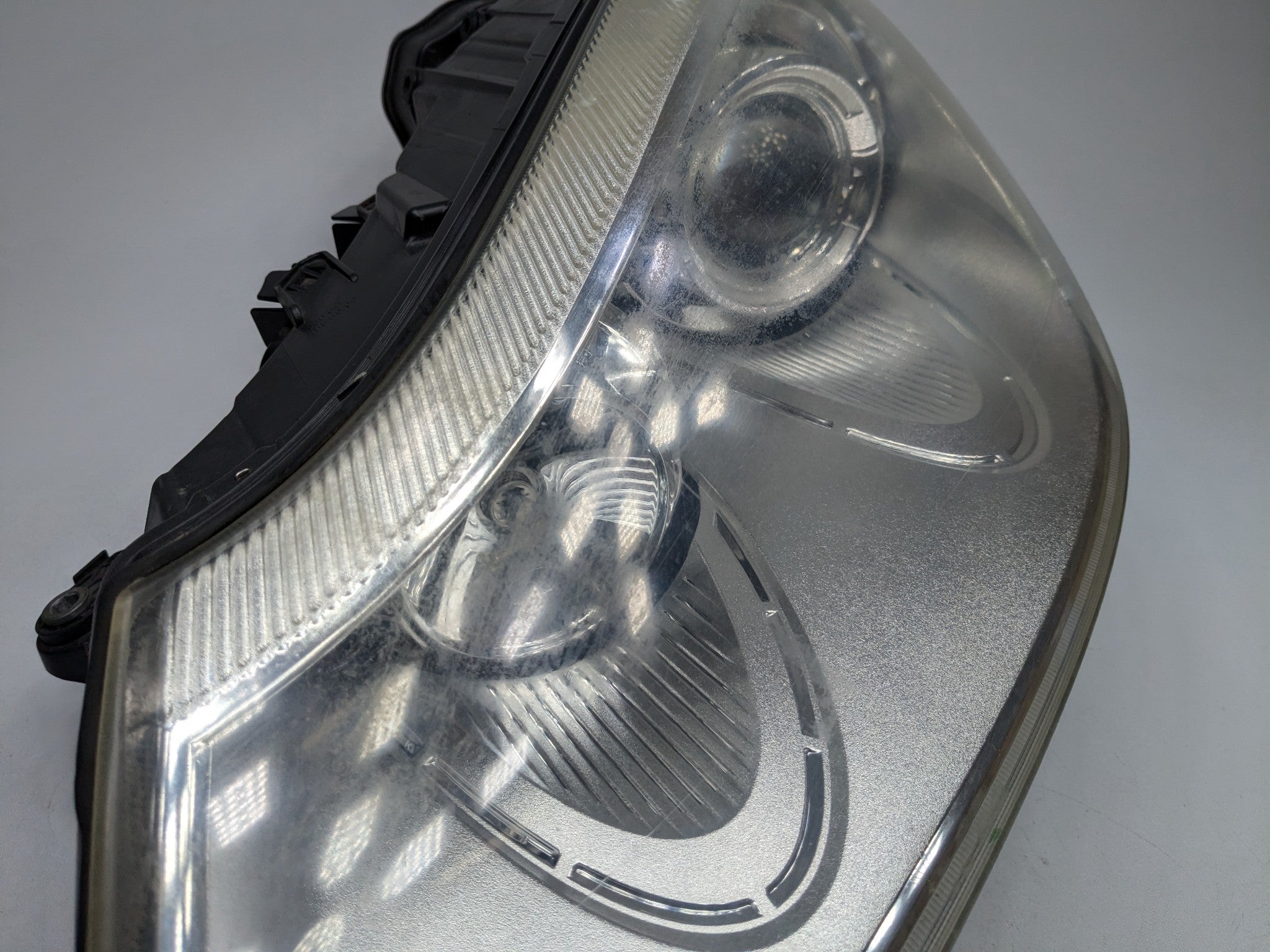 2008 - 2010 OEM PORSCHE CAYENNE FRONT LEFT DRIVER SIDE HEADLAMP ASSEMBLY