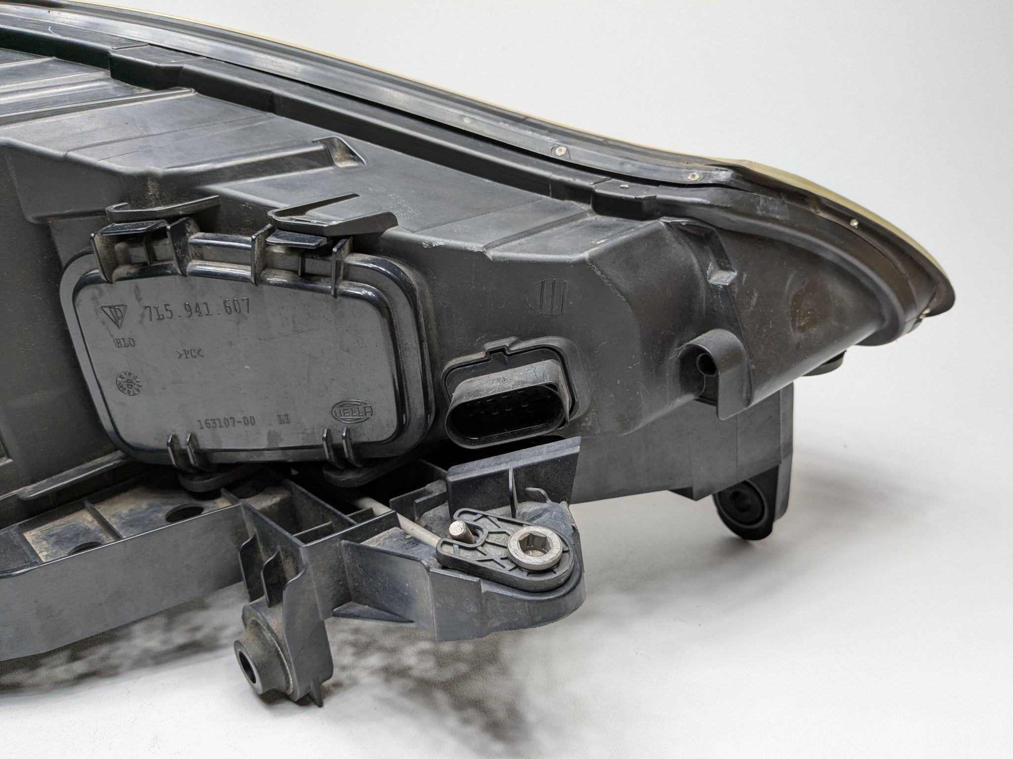 2008 - 2010 OEM PORSCHE CAYENNE FRONT LEFT DRIVER SIDE HEADLAMP ASSEMBLY
