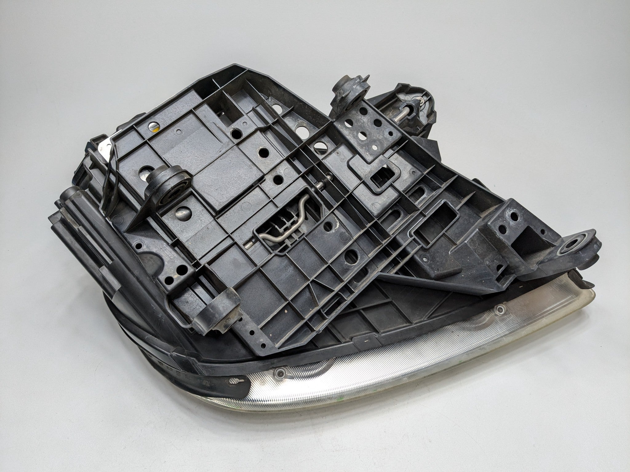 2008 - 2010 OEM PORSCHE CAYENNE FRONT LEFT DRIVER SIDE HEADLAMP ASSEMBLY