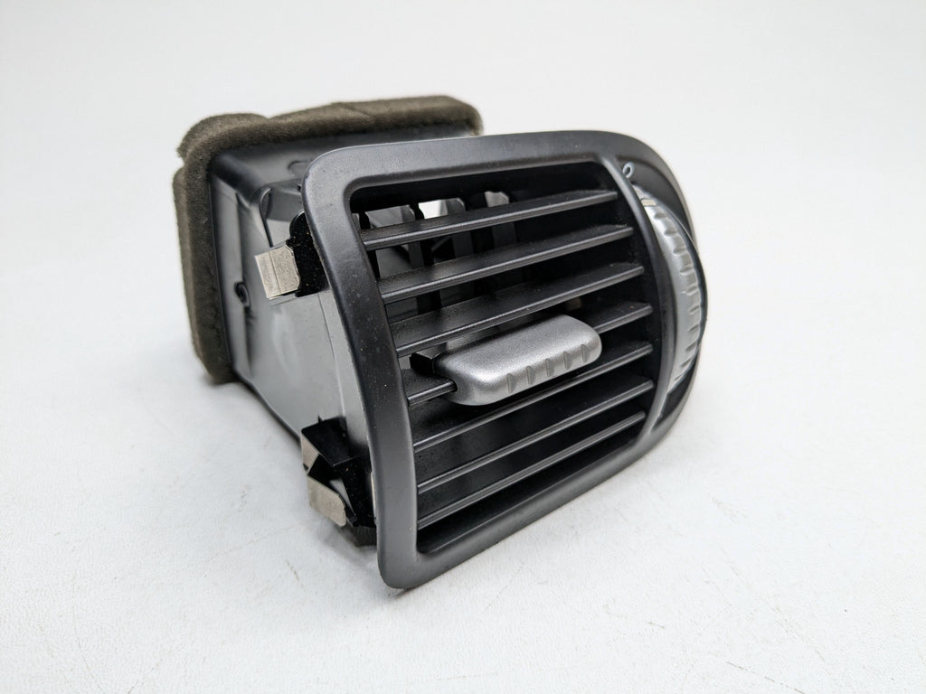 2008 - 2010 OEM PORSCHE CAYENNE FRONT RIGHT PASSENGER SIDE AC HEATER VENT