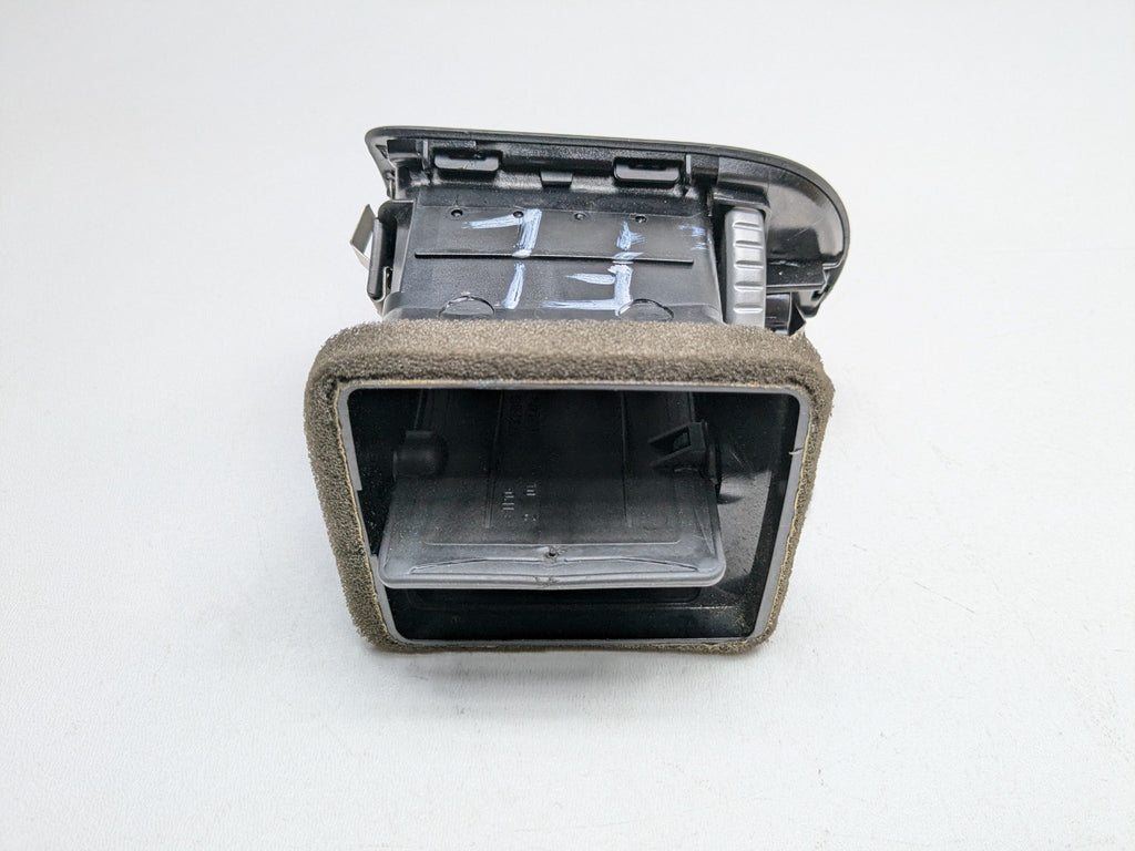 2008 - 2010 OEM PORSCHE CAYENNE FRONT LEFT DRIVER SIDE AC HEATER VENT ASSEMBLY