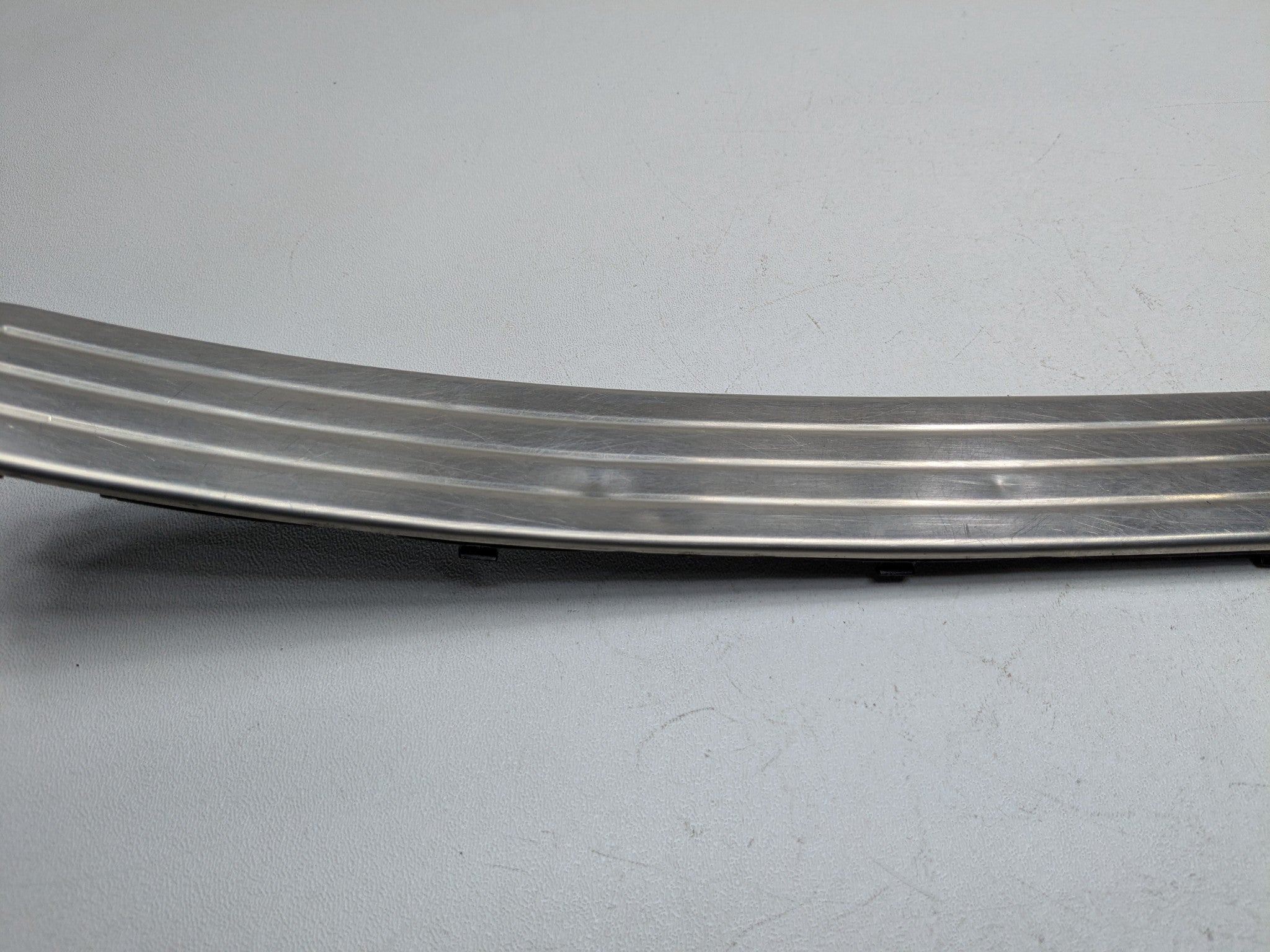 2008 - 2010 OEM PORSCHE CAYENNE FRONT LEFT DRIVER SIDE DOOR SILL SCUFF PLATE