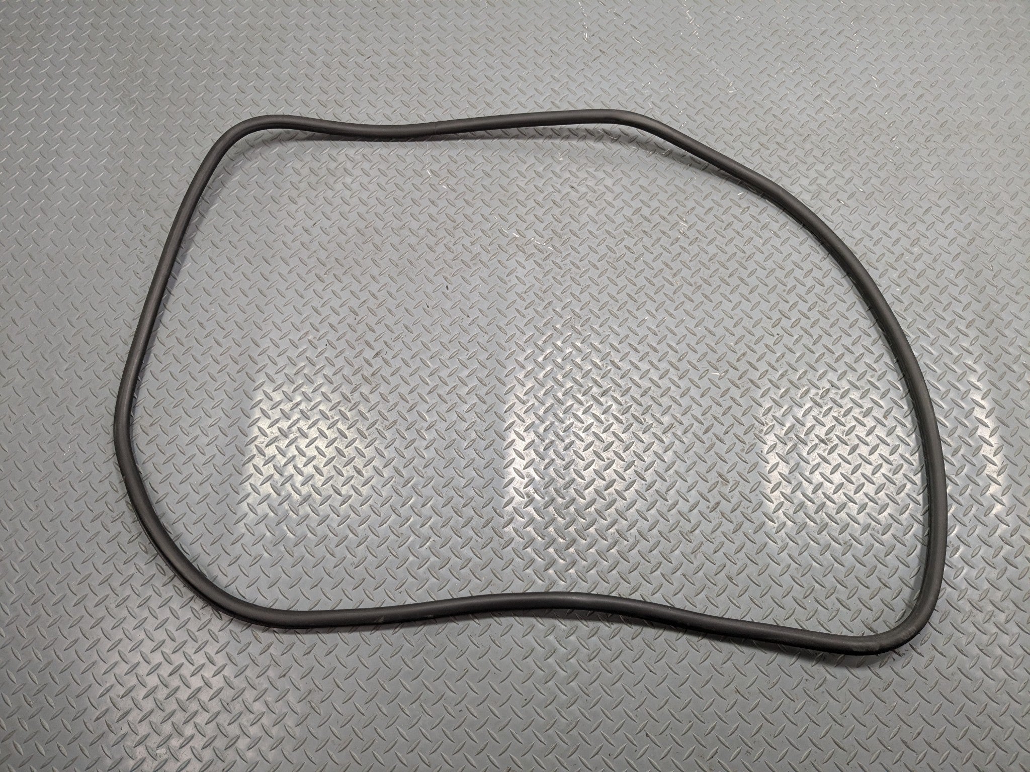 2008 - 2010 OEM PORSCHE CAYENNE FRONT RIGHT DOOR SEAL WEATHER STRIPPING