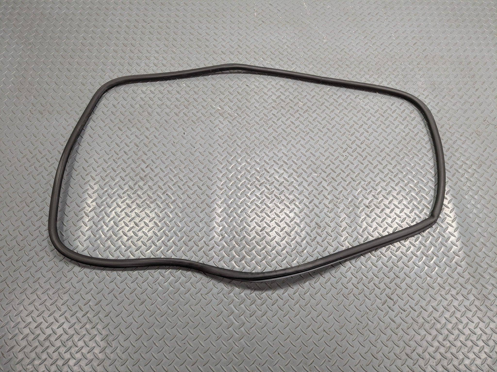 2008 - 2010 OEM PORSCHE CAYENNE REAR RIGHT SIDE DOOR SEAL WEATHER STRIPPING