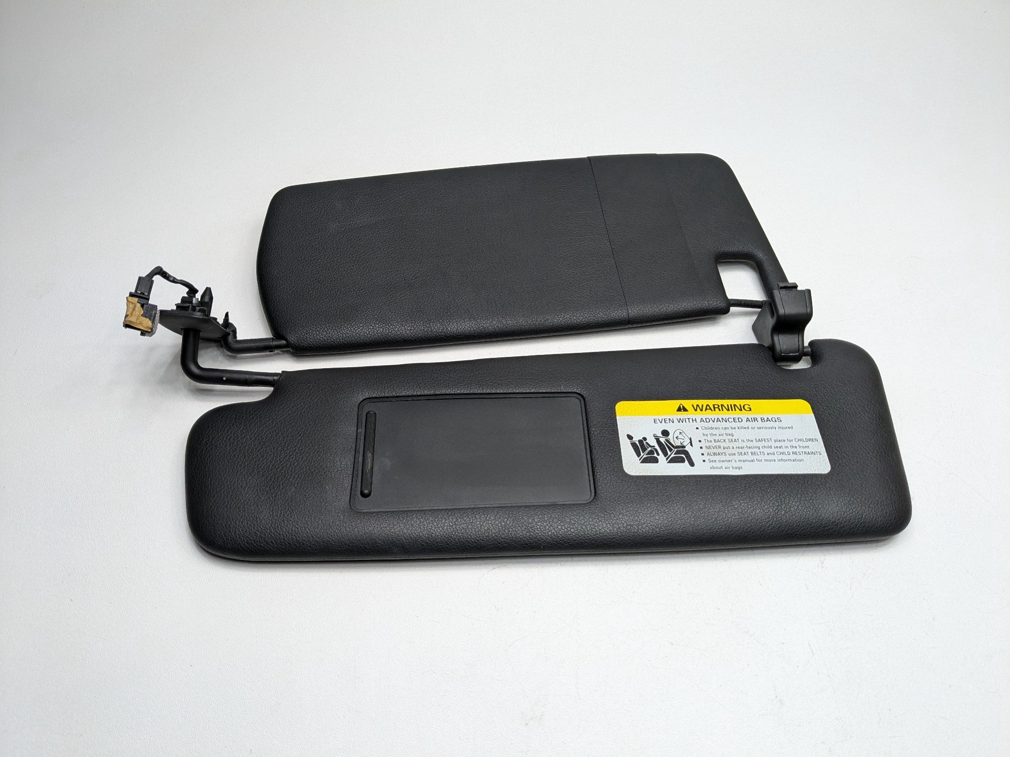 2008 - 2010 OEM PORSCHE CAYENNE FRONT LEFT DRIVER SIDE INTERIOR SUN ROOF VISOR