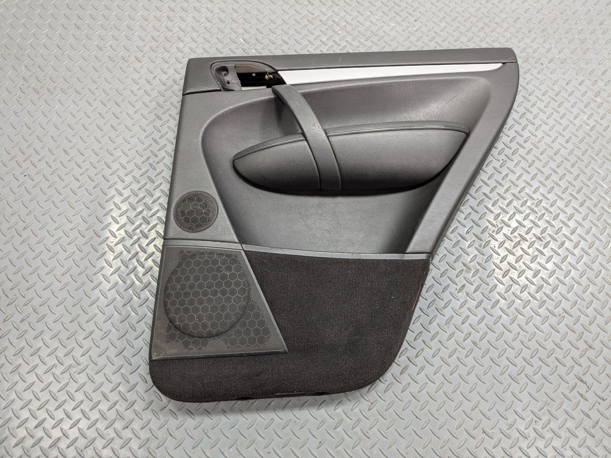 2008 - 2010 OEM PORSCHE CAYENNE REAR RIGHT INTERIOR DOOR PANEL TRIM COVER BLACK