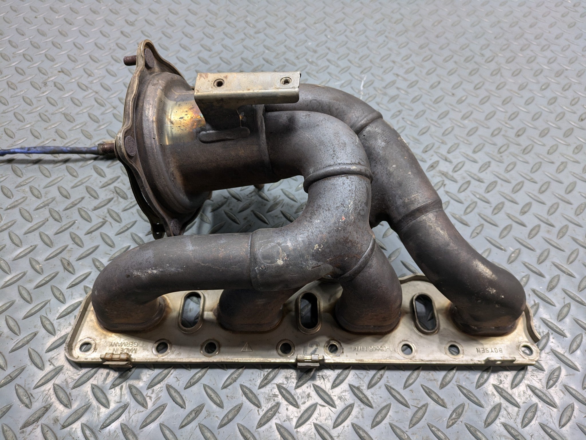 08 - 10 OEM PORSCHE CAYENNE 4.8L WITHOUT TURBO LEFT SIDE EXHAUST MANIFOLD HEADER