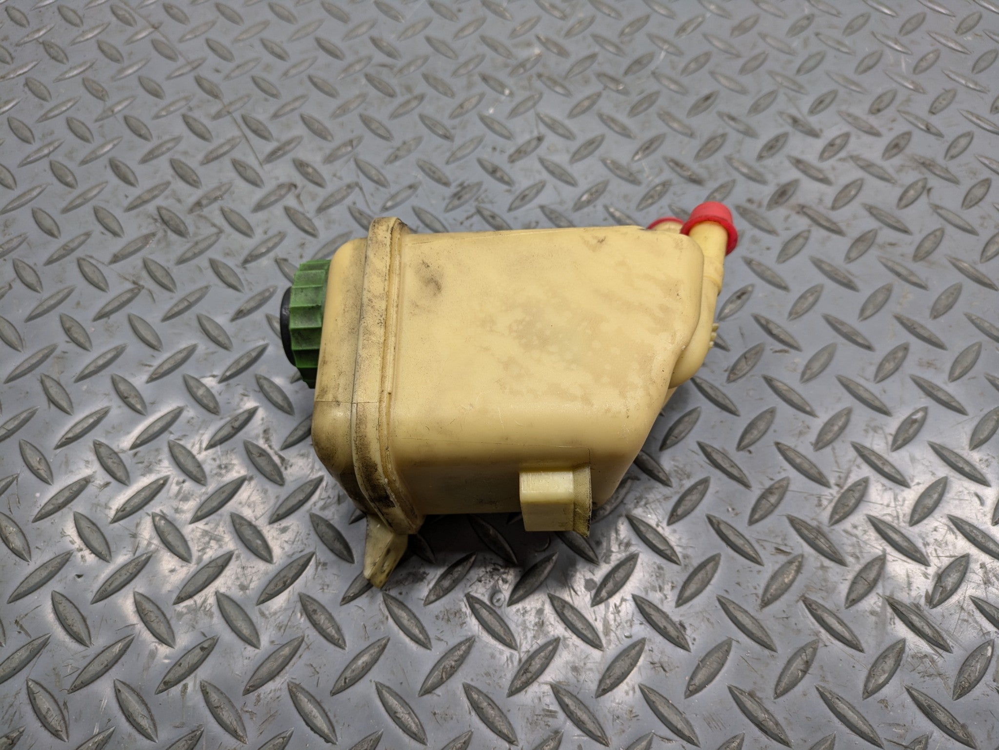 2008 - 2010 OEM PORSCHE CAYENNE POWER STEERING FLUID TANK BOTTLE RESERVOIR
