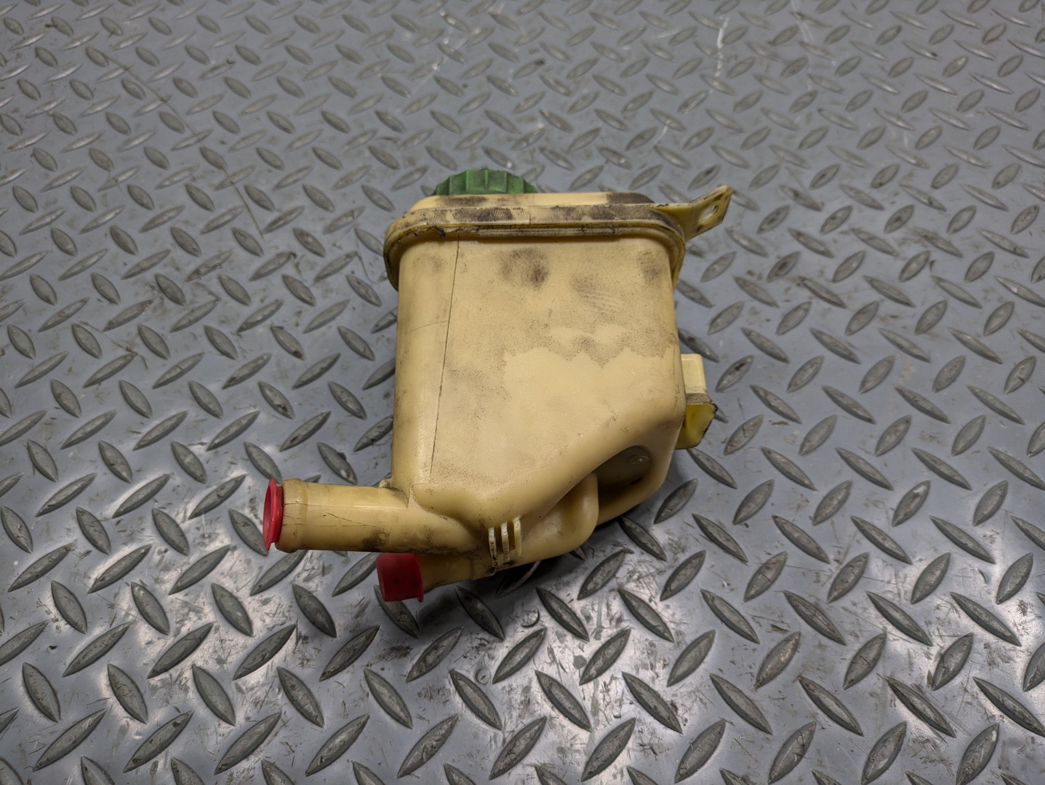 2008 - 2010 OEM PORSCHE CAYENNE POWER STEERING FLUID TANK BOTTLE RESERVOIR
