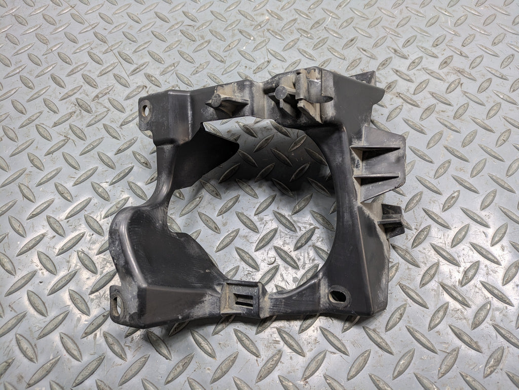 2008 - 2010 OEM PORSCHE CAYENNE FRONT RIGHT FOG LIGHT LAMP SUPPORT BRACKET