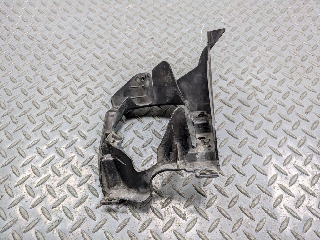 2008 - 2010 OEM PORSCHE CAYENNE FRONT RIGHT FOG LIGHT LAMP SUPPORT BRACKET