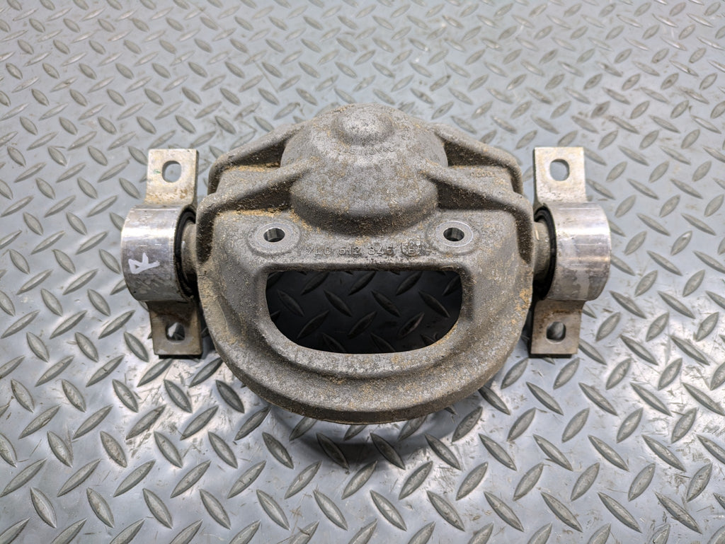 2008 - 2010 OEM PORSCHE CAYENNE REAR RIGHT PASSENGER SIDE UPPER SHOCK MOUNT
