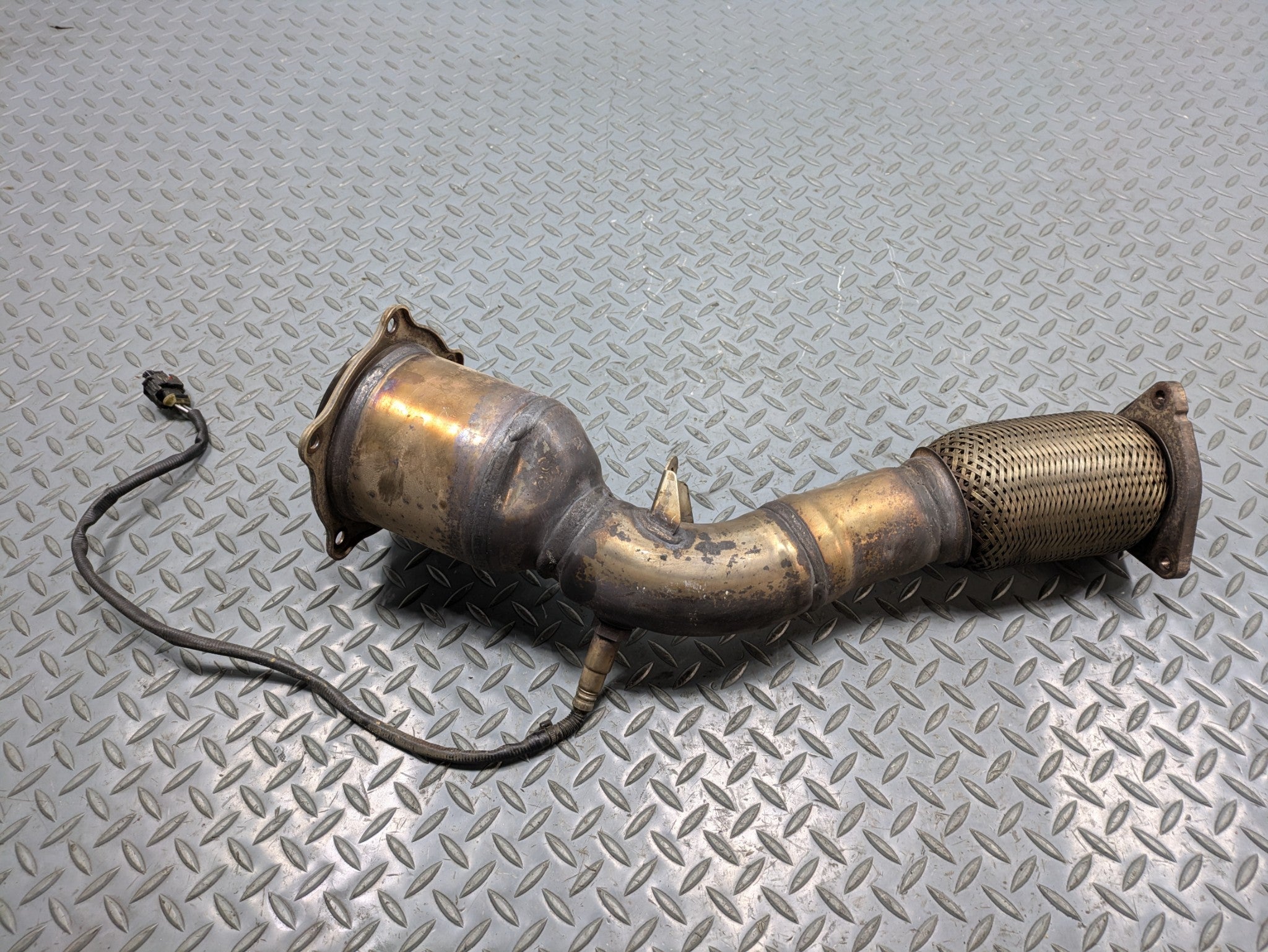 2008 - 2010 OEM PORSCHE CAYENNE REAR LEFT DRIVER SIDE EXHAUST MANIFOLD DOWNPIPE