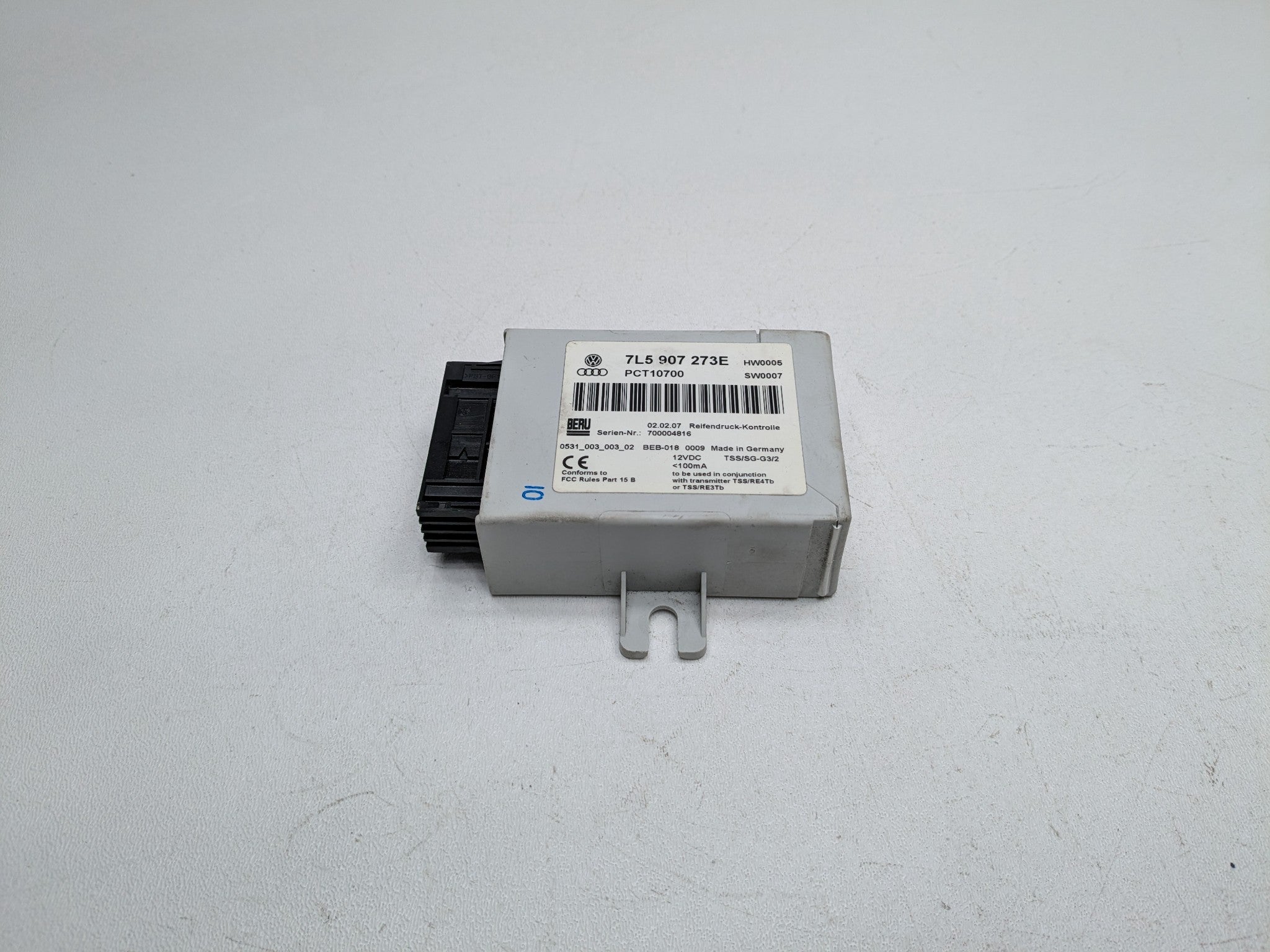 2008 - 2010 OEM PORSCHE CAYENNE TPMS TIRE PRESSURE MONITOR CONTROL MODULE UNIT