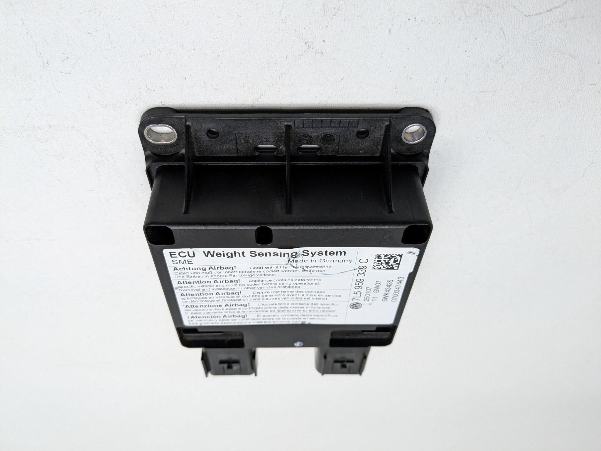 2008 - 2010 OEM PORSCHE CAYENNE SEAT OCCUPANT WEIGHT SENSOR CONTROL MODULE UNIT