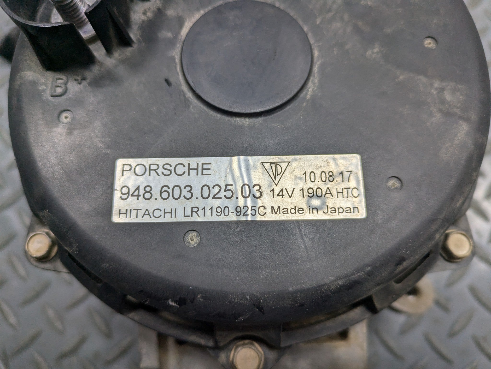 2008 - 2010 OEM PORSCHE CAYENNE POWER GENERATOR ENGINE MOTOR ALTERNATOR ASSEMBLY
