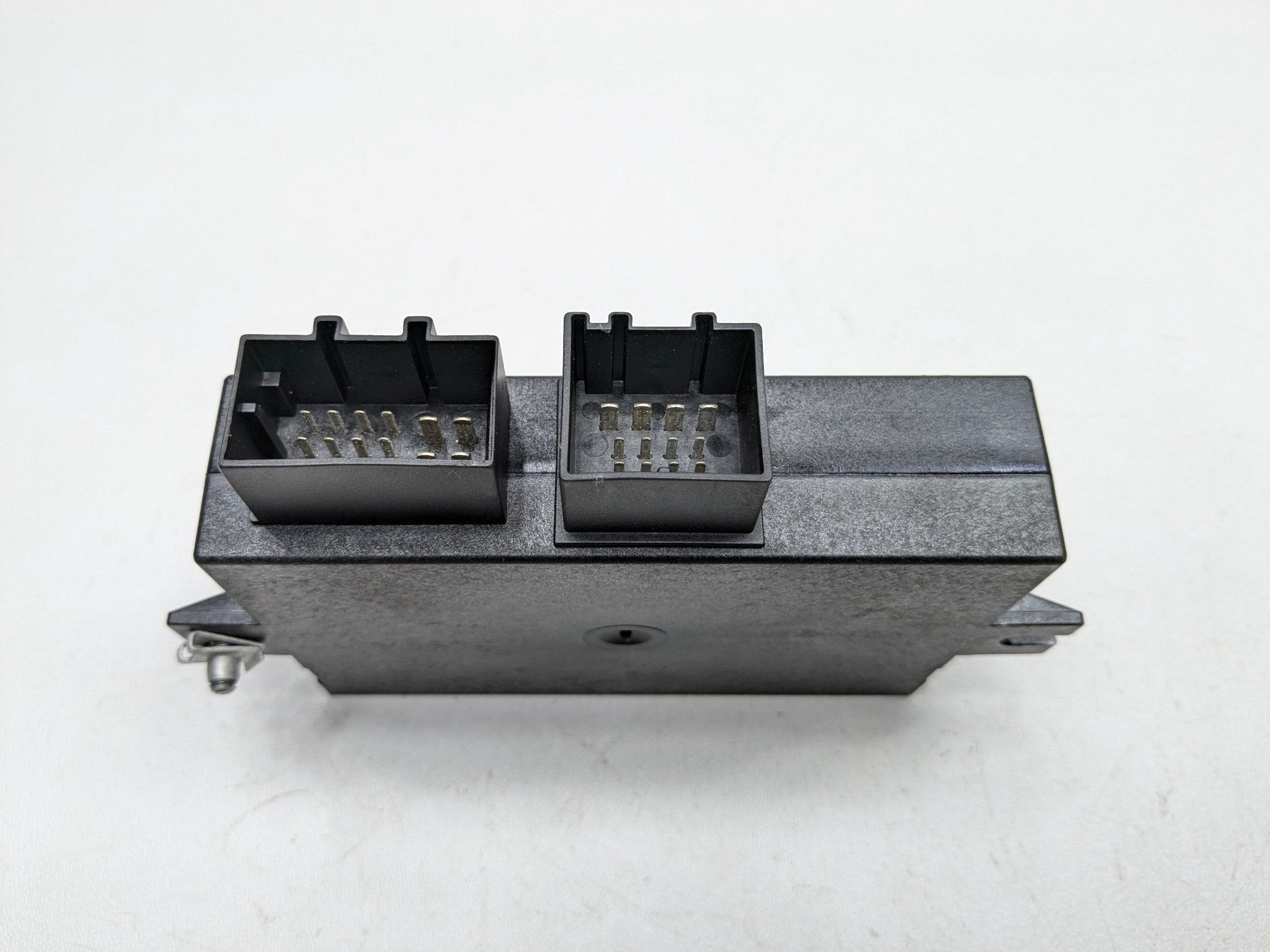 2008 - 2010 OEM PORSCHE CAYENNE TOW TOWING TRAILER COMPUTER CONTROL MODULE UNIT
