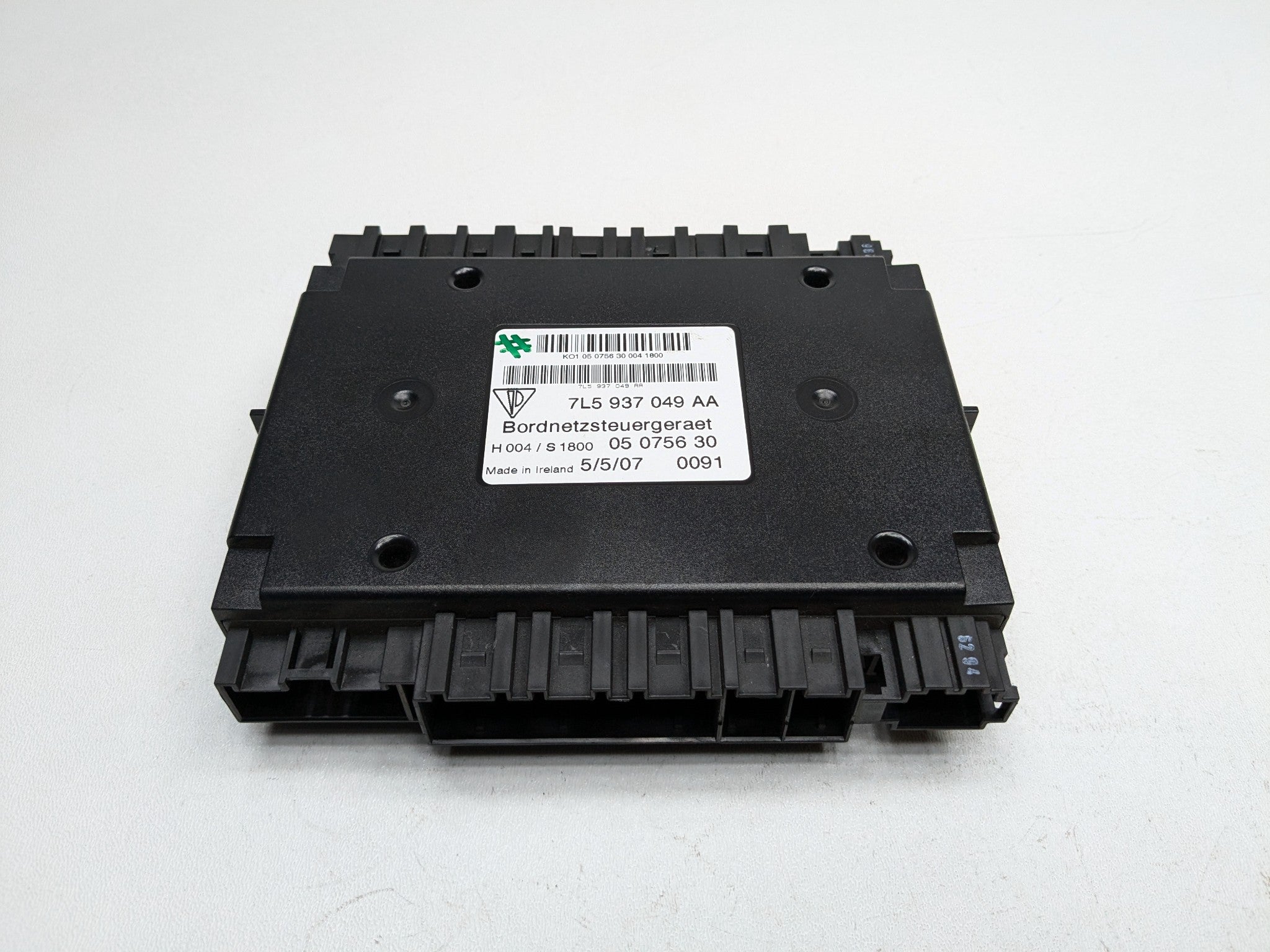 2008 - 2010 OEM PORSCHE CAYENNE BODY CONTROL COMPUTER MODULE BCM