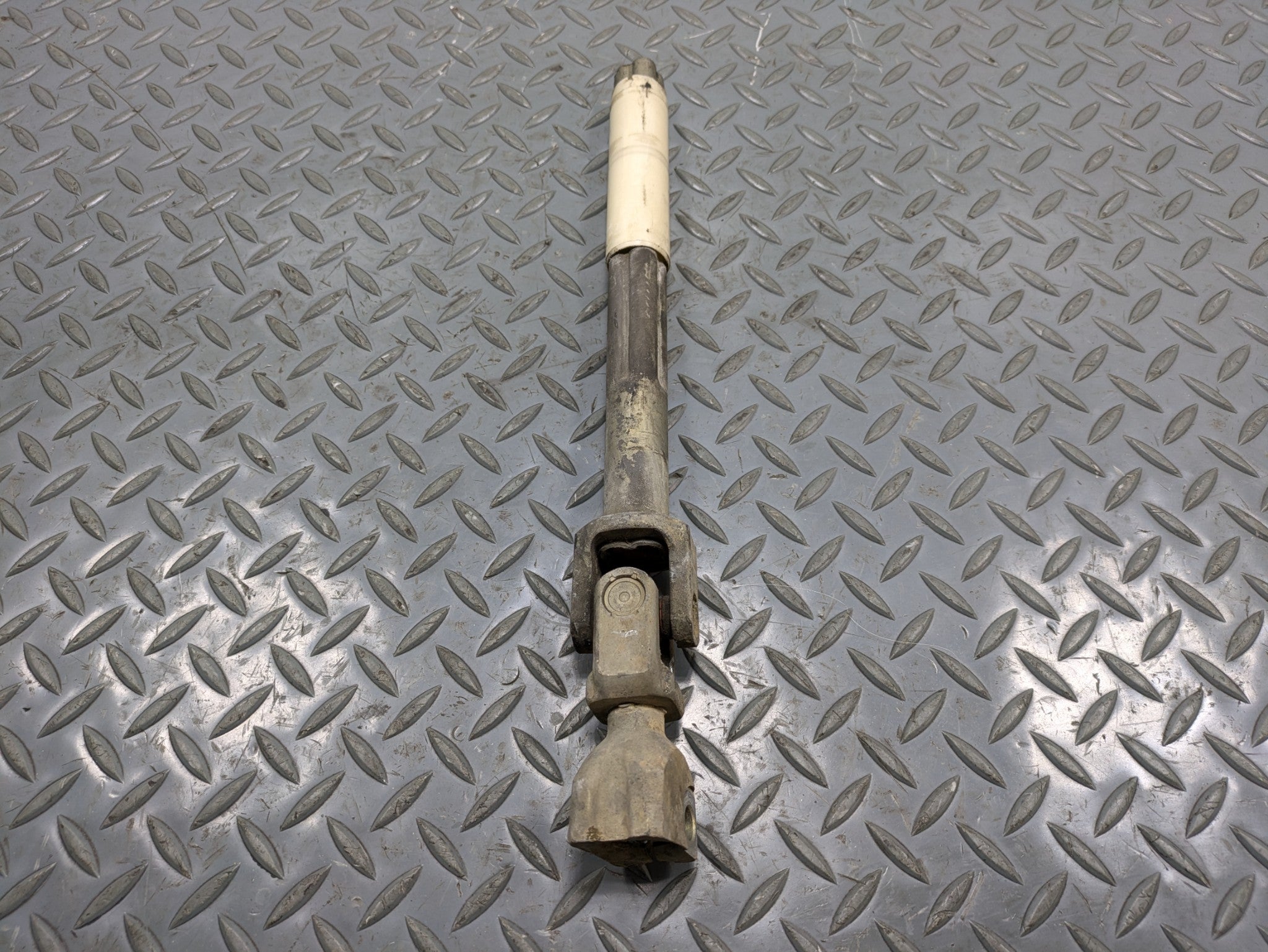 2008 - 2010 OEM PORSCHE CAYENNE STEERING COLUMN LOWER JOINT SHAFT ASSEMBLY