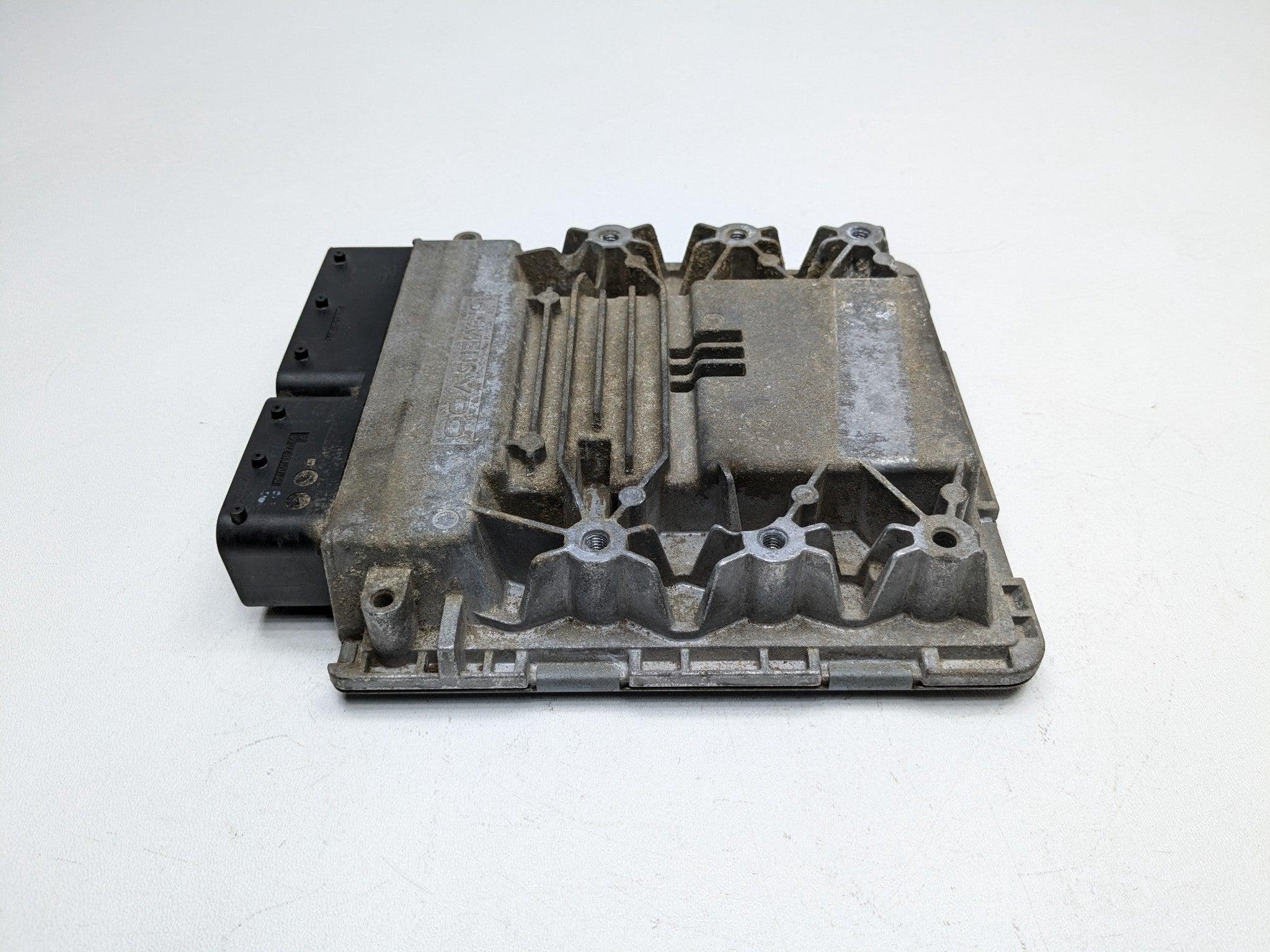 2008 - 2010 OEM PORSCHE CAYENNE ENGINE CONTROL MODULE MOTOR BRAIN BOX ECM