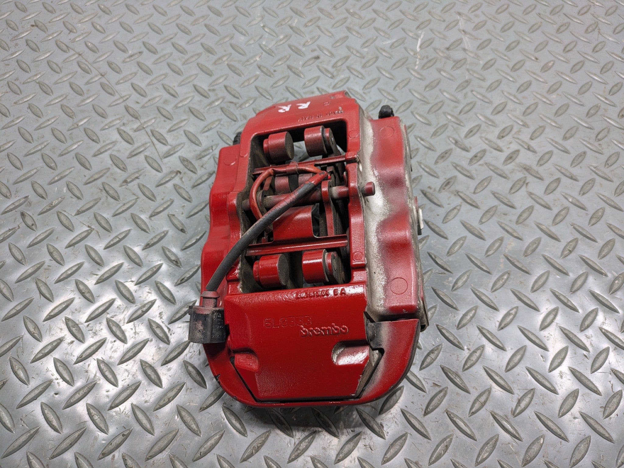 2008 - 2010 OEM PORSCHE CAYENNE REAR RIGHT SIDE BRAKE CALIPER ASSEMBLY