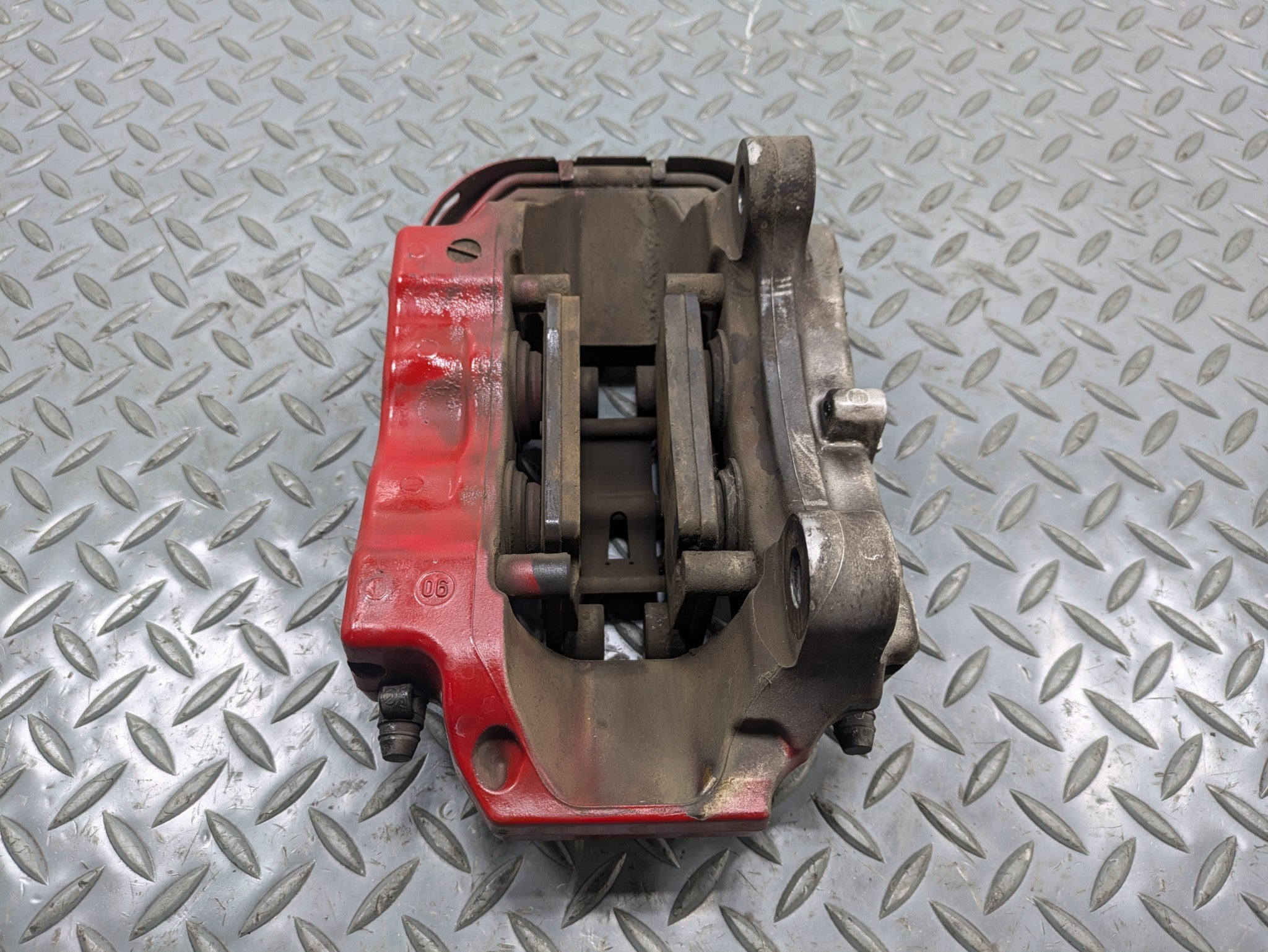 2008 - 2010 OEM PORSCHE CAYENNE REAR RIGHT SIDE BRAKE CALIPER ASSEMBLY