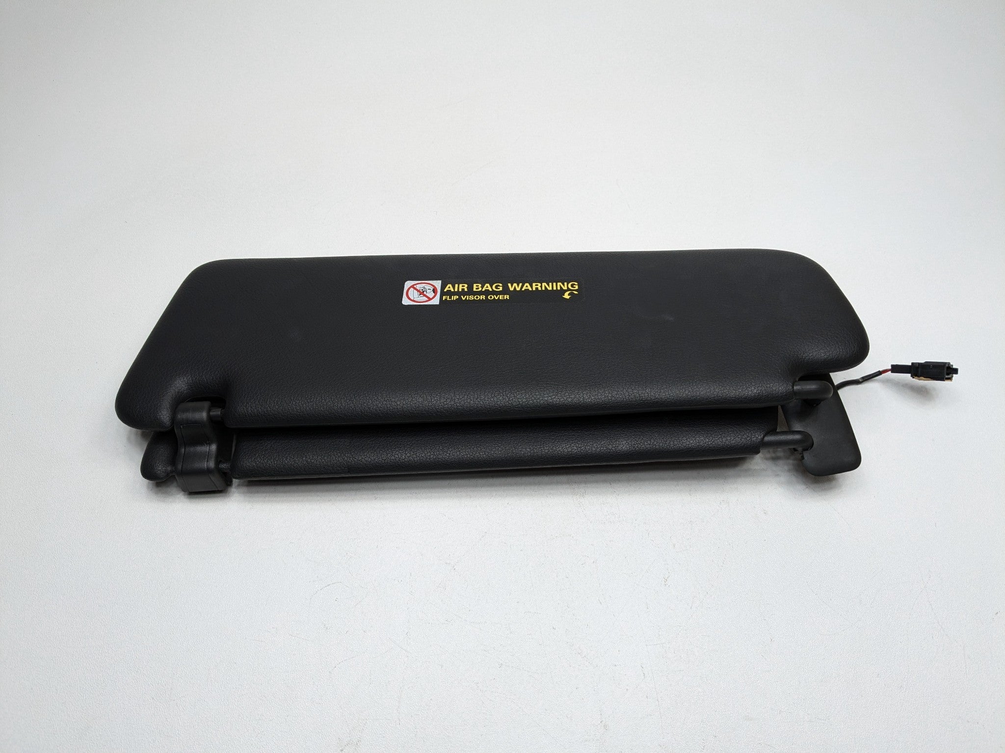 2008 - 2010 OEM PORSCHE CAYENNE FRONT RIGHT PASSENGER SIDE SUN VISOR