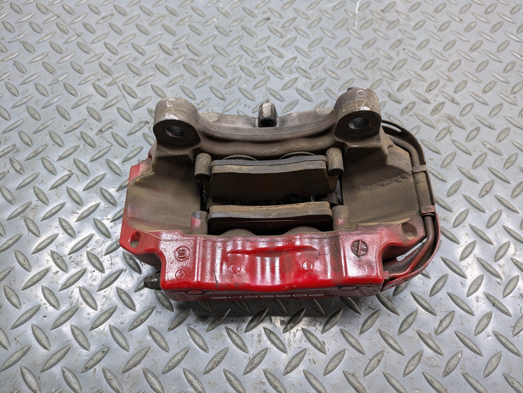 2008 - 2010 OEM PORSCHE CAYENNE REAR LEFT SIDE BRAKE CALIPER ASSEMBLY