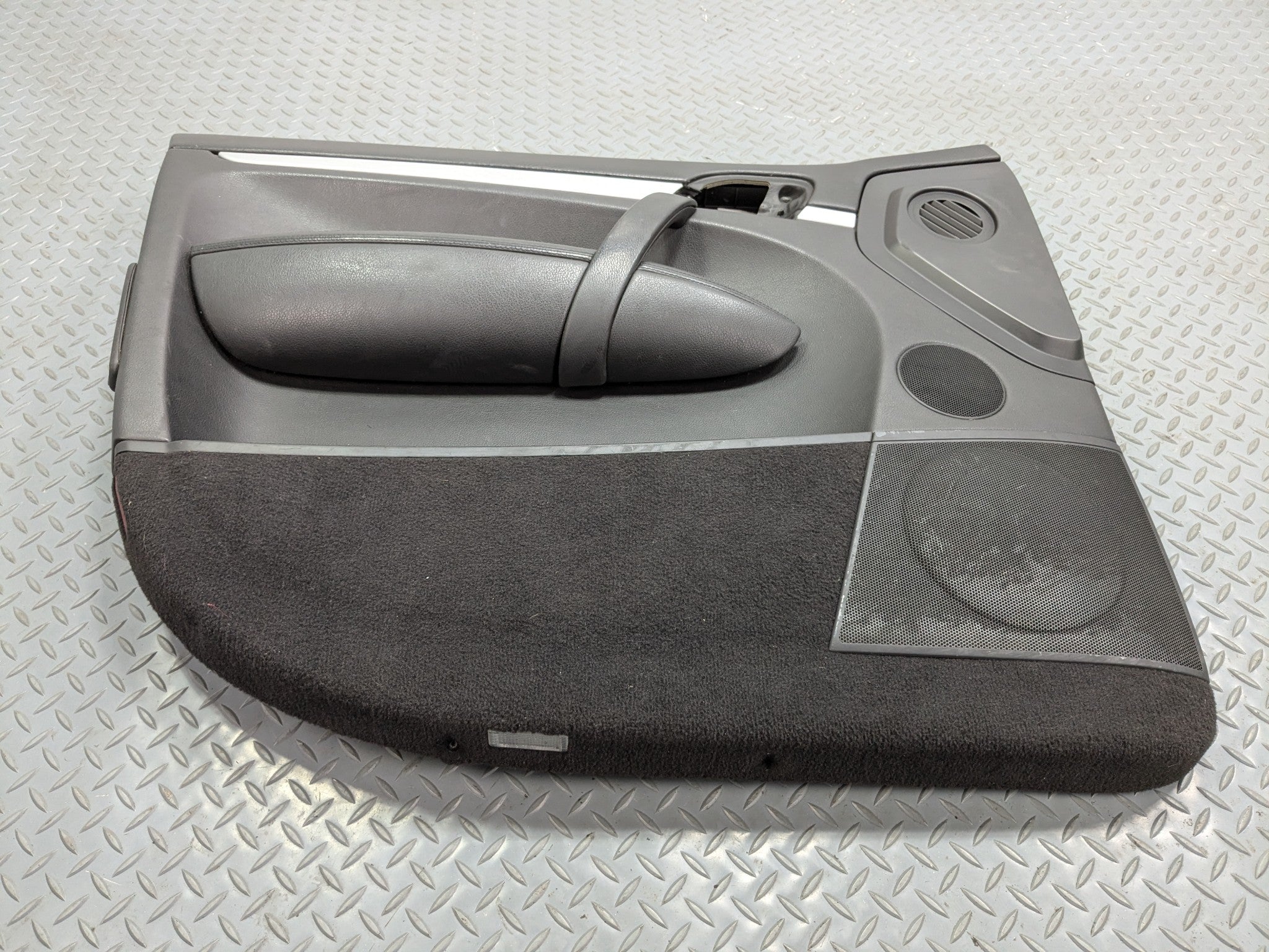 2008 - 2010 OEM PORSCHE CAYENNE FRONT LEFT DRIVER SIDE DOOR TRIM PANEL ASSEMBLY