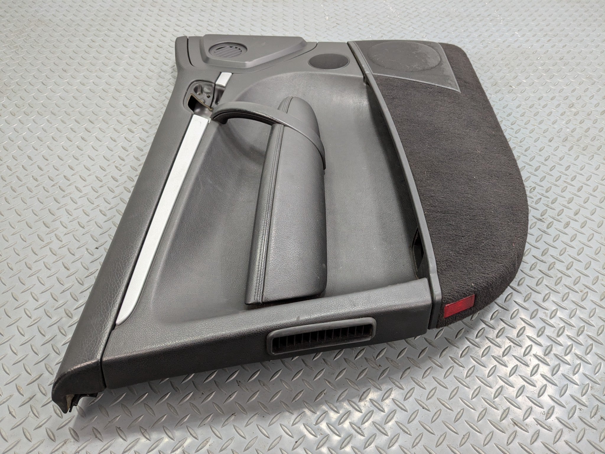 2008 - 2010 OEM PORSCHE CAYENNE FRONT LEFT DRIVER SIDE DOOR TRIM PANEL ASSEMBLY