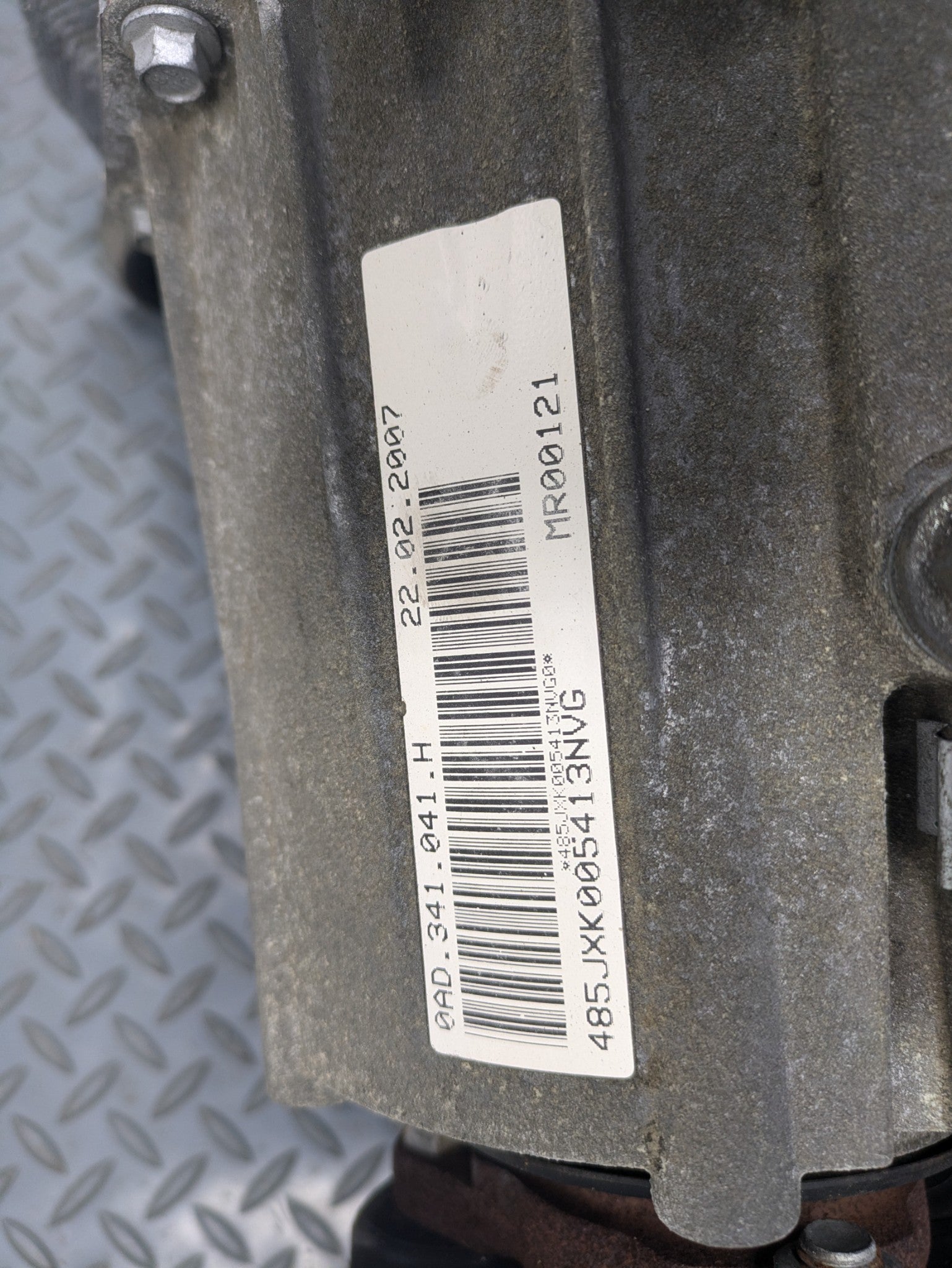 2008 - 2010 OEM PORSCHE CAYENNE 4.8L AT TRANSFER CASE BOX ASSEMBLY
