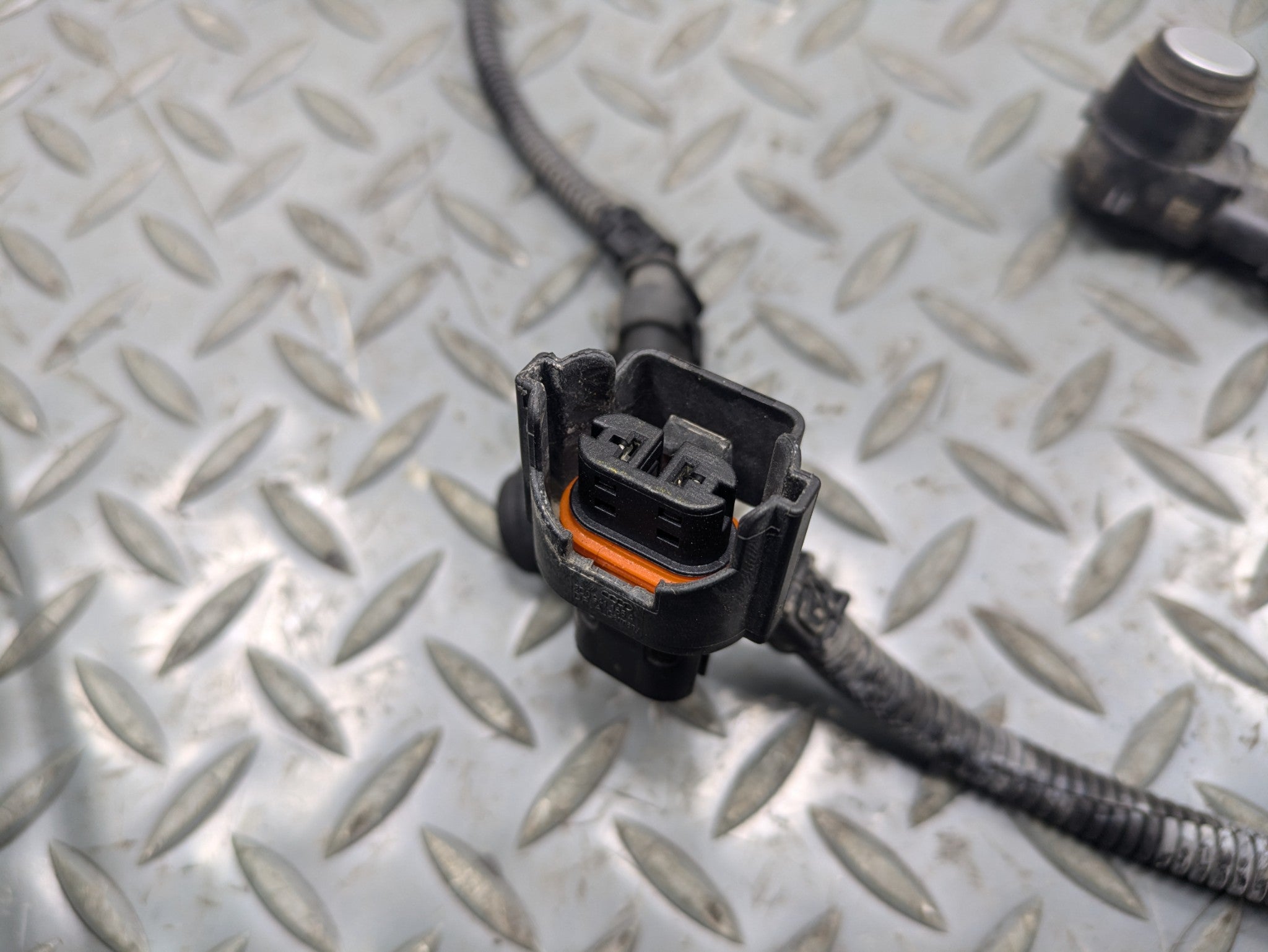 2008 - 2010 OEM PORSCHE CAYENNE FRONT BUMPER PARK ASSIST SENSOR WIRE HARNESS